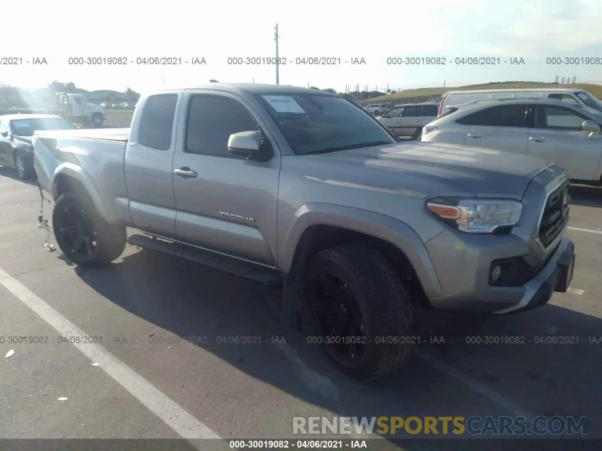 1 Photograph of a damaged car 5TFRZ5CN4KX073920 TOYOTA TACOMA 2WD 2019