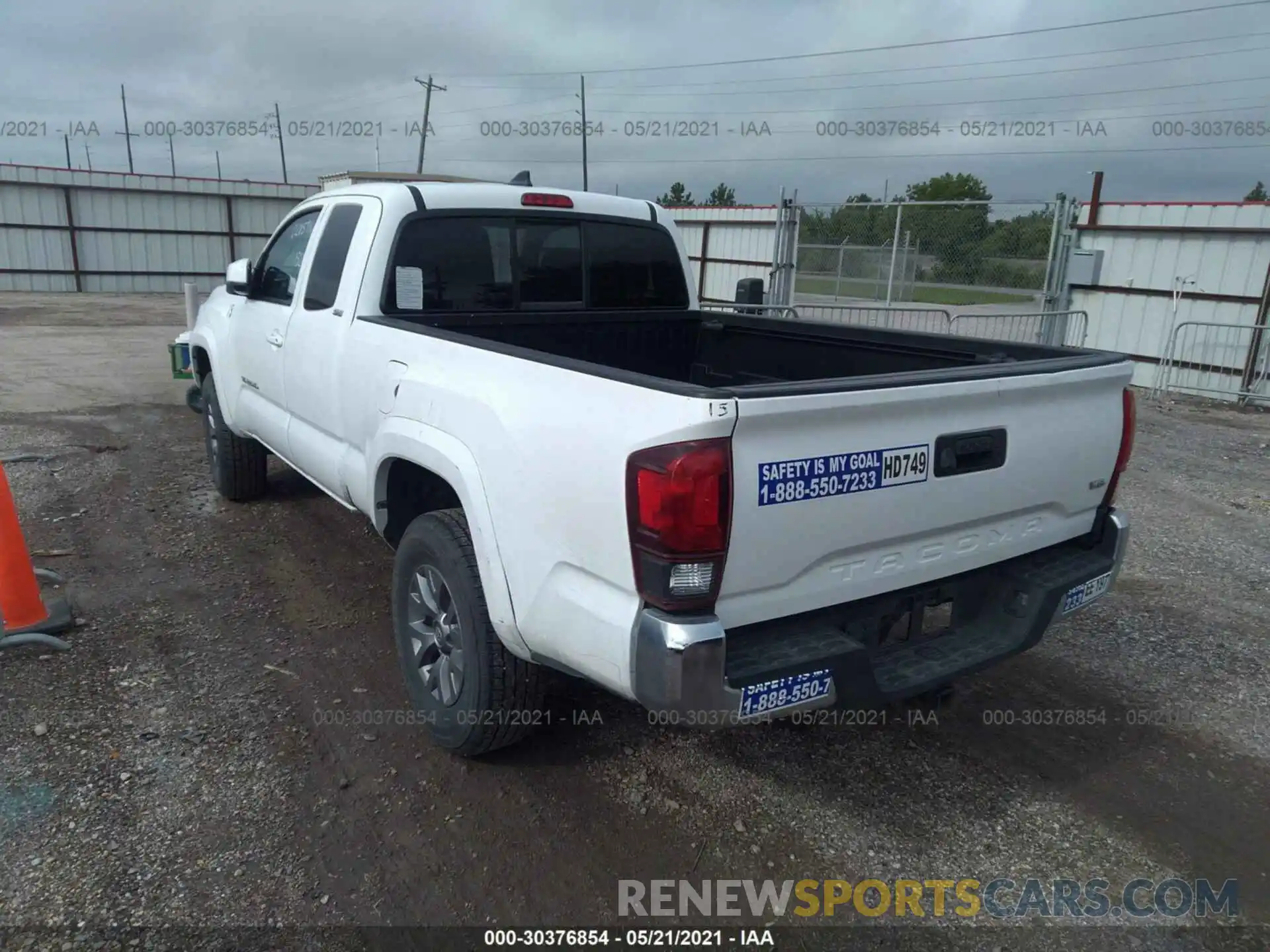 3 Photograph of a damaged car 5TFRZ5CN7KX075483 TOYOTA TACOMA 2WD 2019