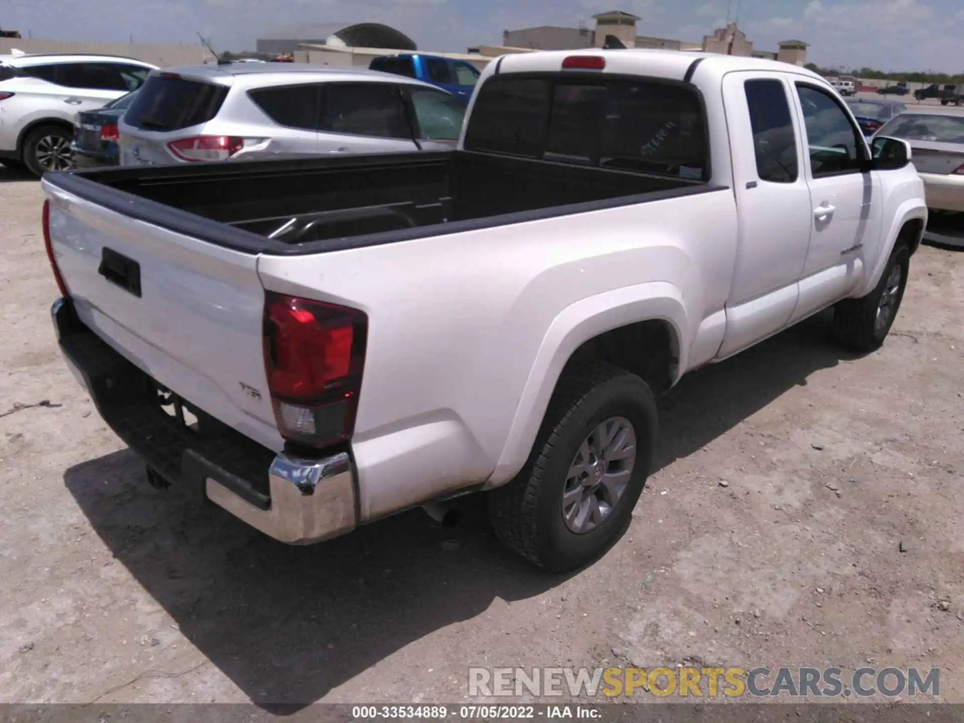 4 Фотография поврежденного автомобиля 5TFRZ5CN7KX079419 TOYOTA TACOMA 2WD 2019