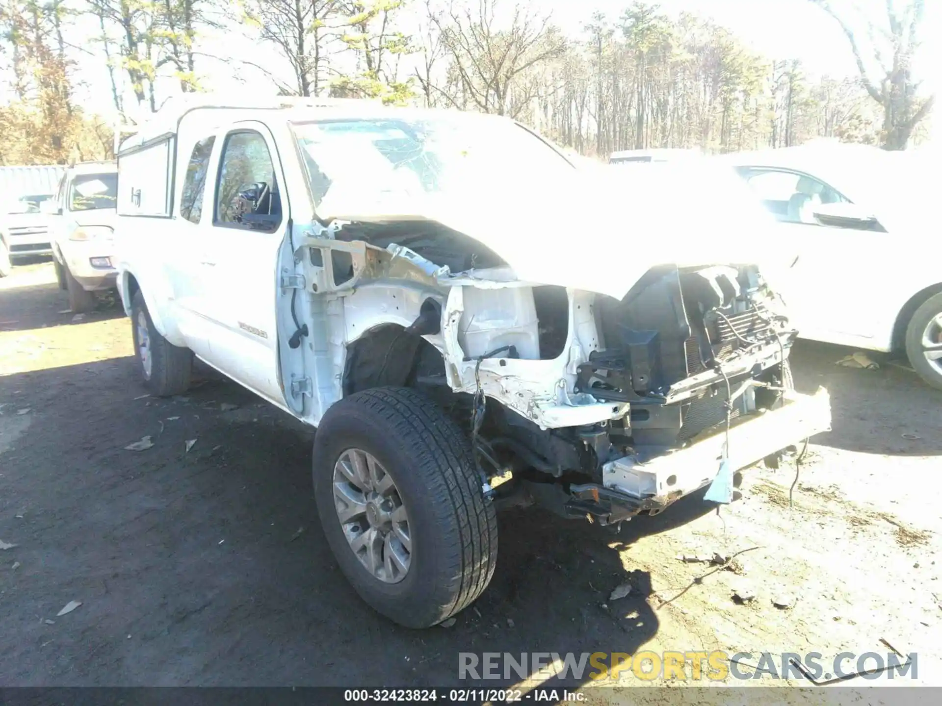 1 Photograph of a damaged car 5TFRZ5CNXKX078720 TOYOTA TACOMA 2WD 2019