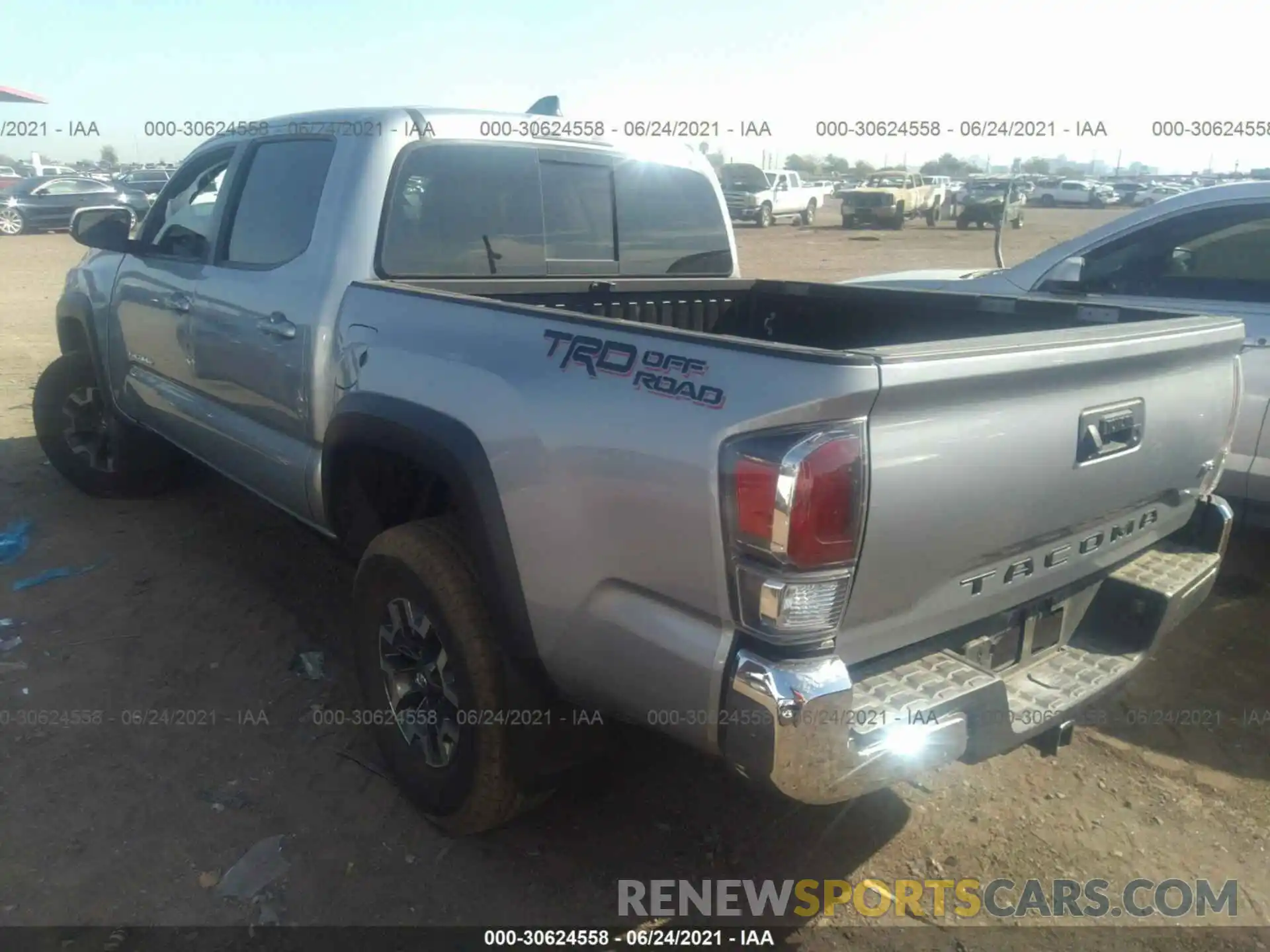 3 Photograph of a damaged car 3TMAZ5CN0LM115097 TOYOTA TACOMA 2WD 2020