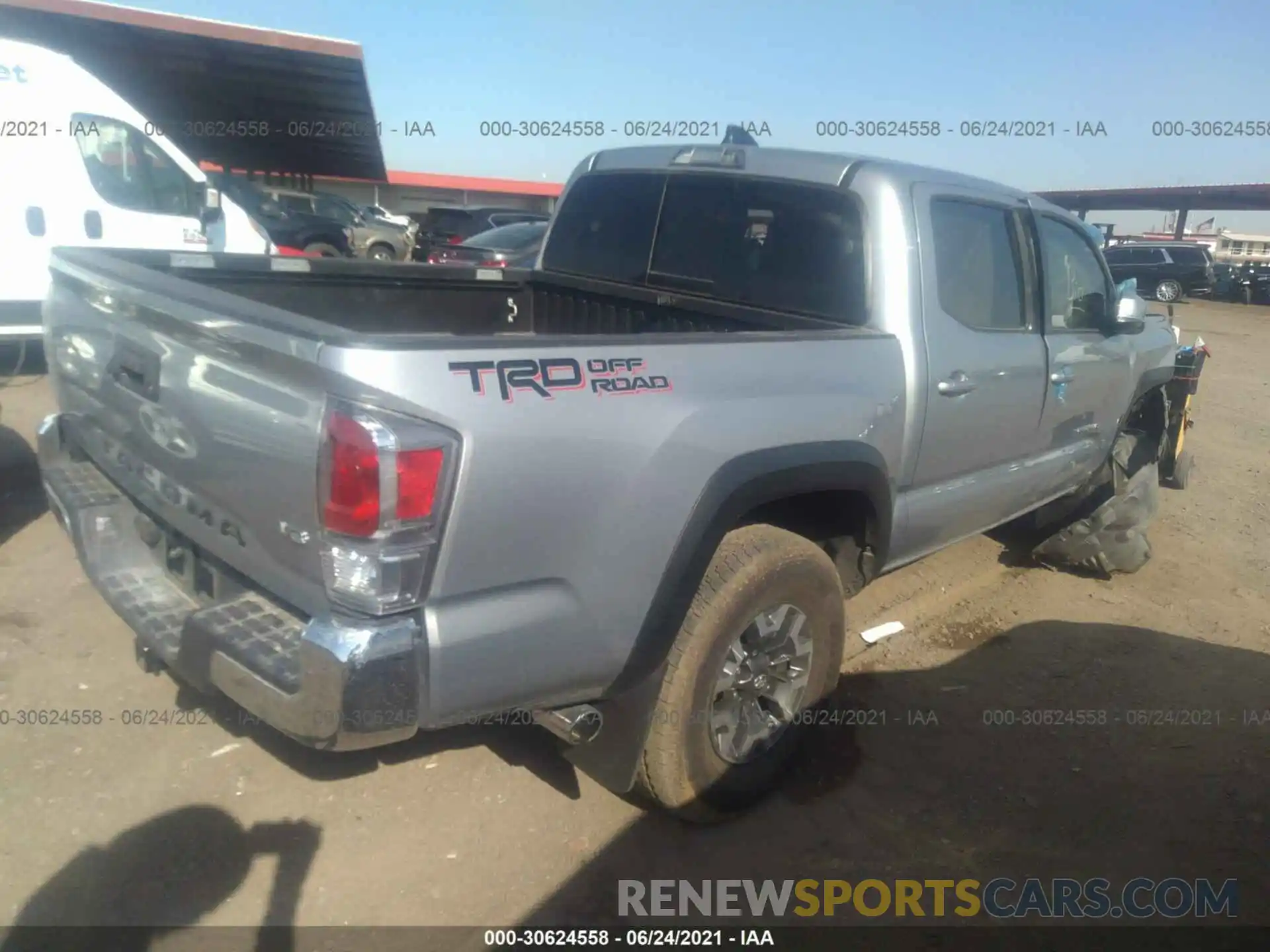 4 Photograph of a damaged car 3TMAZ5CN0LM115097 TOYOTA TACOMA 2WD 2020