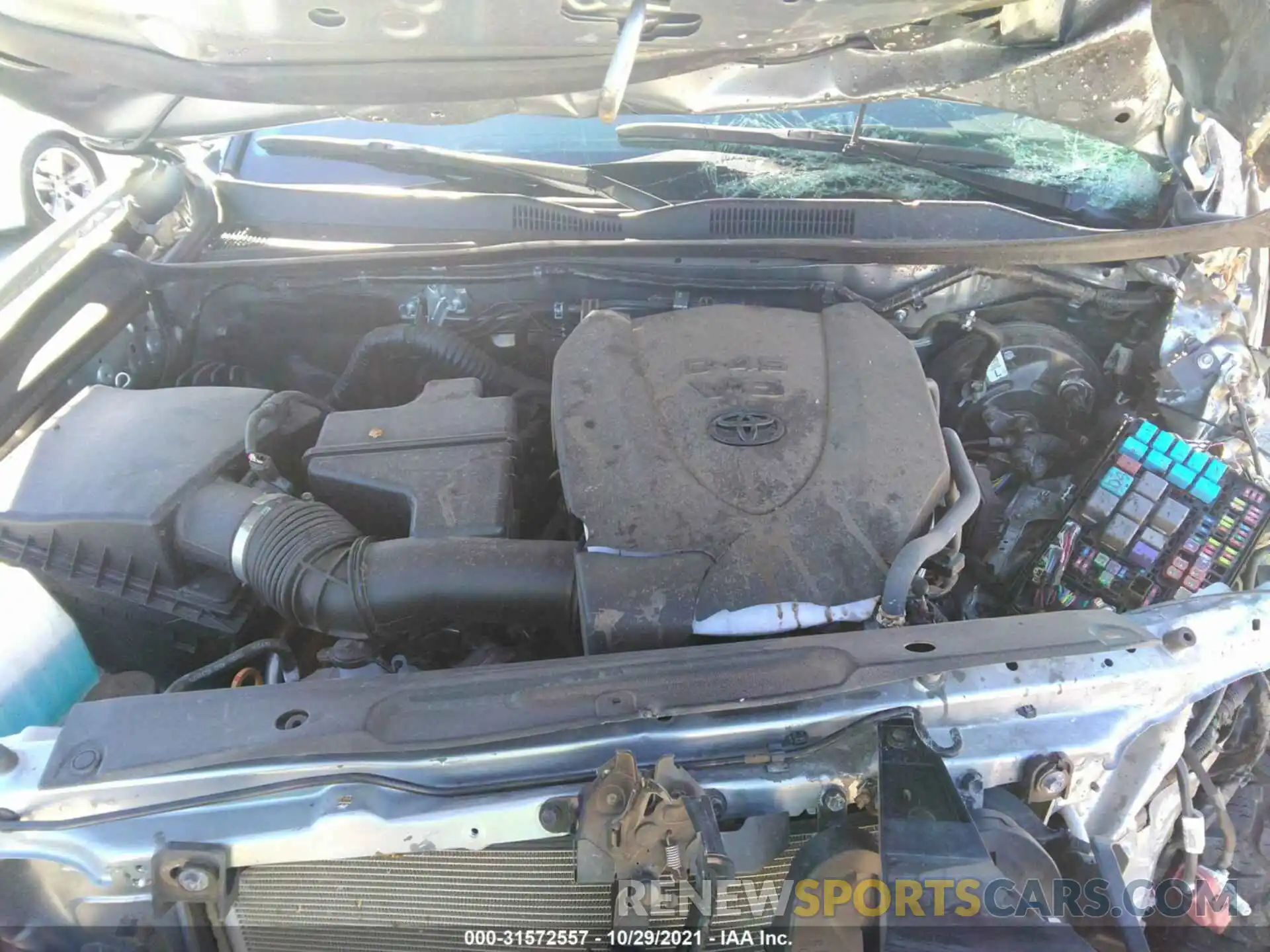 10 Photograph of a damaged car 3TMAZ5CN0LM118341 TOYOTA TACOMA 2WD 2020