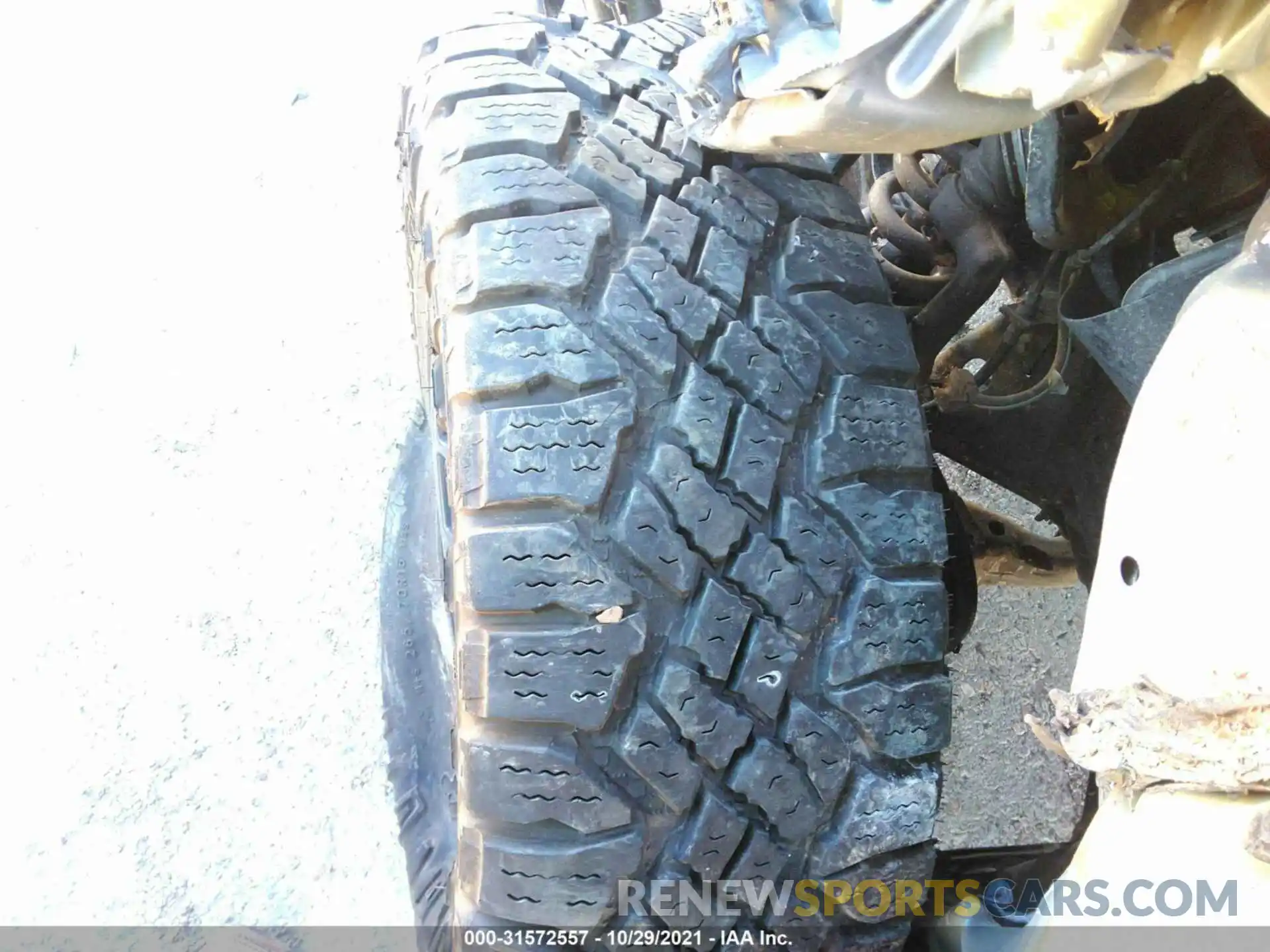 12 Photograph of a damaged car 3TMAZ5CN0LM118341 TOYOTA TACOMA 2WD 2020