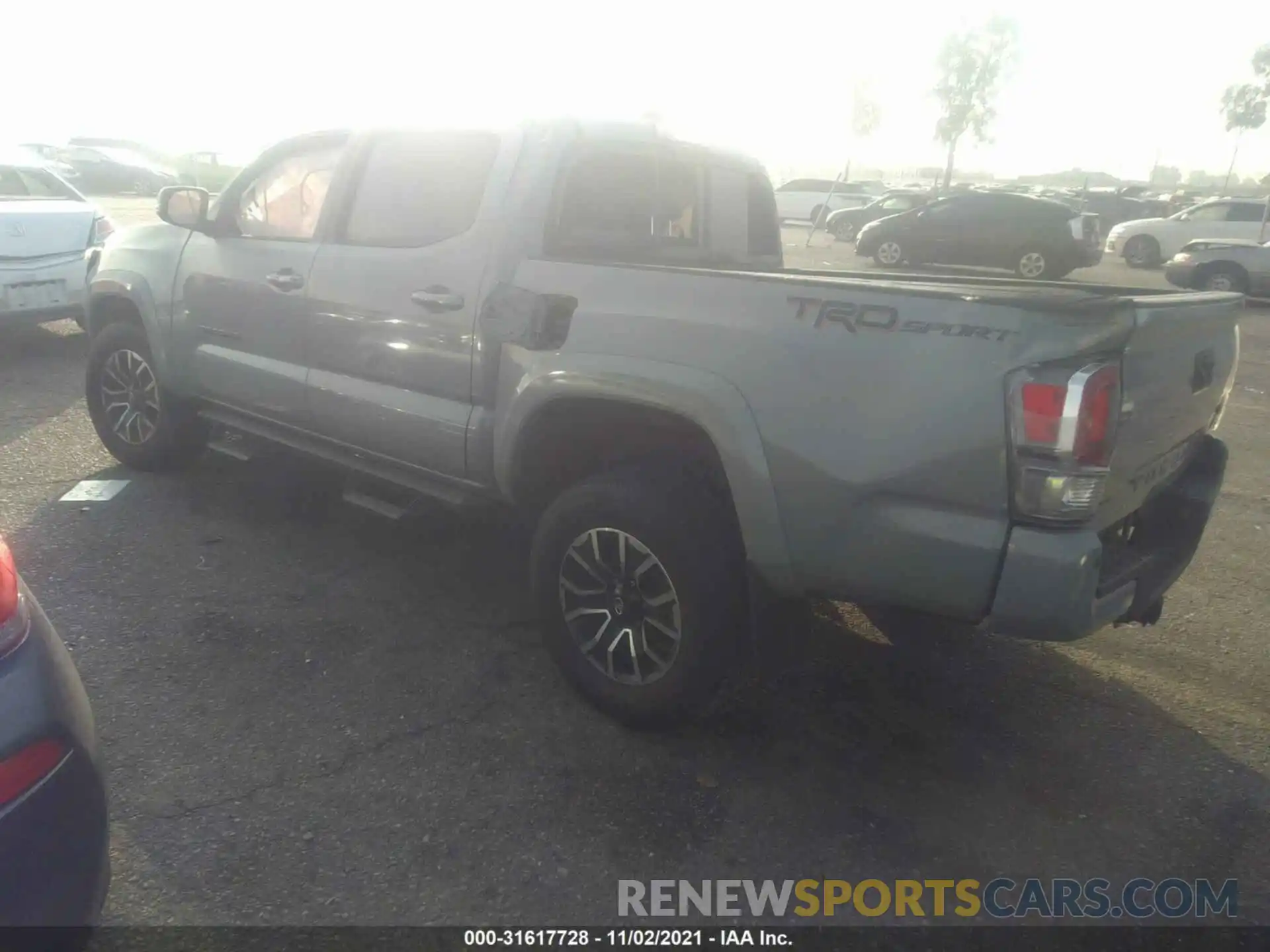 3 Photograph of a damaged car 3TMAZ5CN0LM131686 TOYOTA TACOMA 2WD 2020