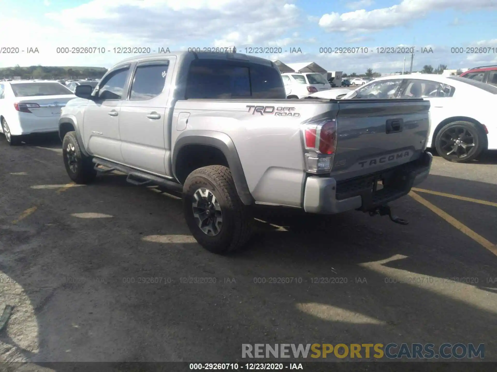 3 Photograph of a damaged car 3TMAZ5CN0LM133275 TOYOTA TACOMA 2WD 2020