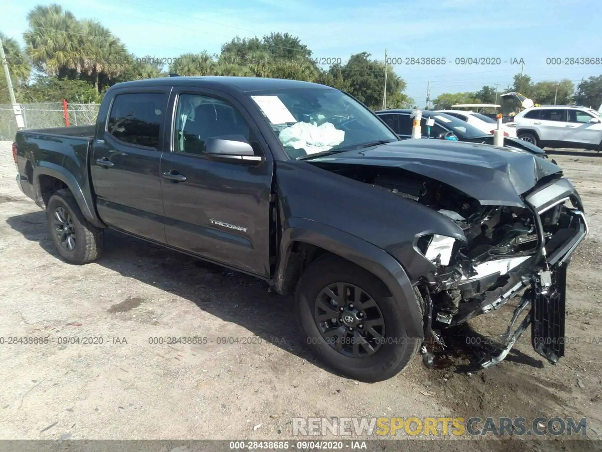 1 Photograph of a damaged car 3TMAZ5CN0LM134037 TOYOTA TACOMA 2WD 2020