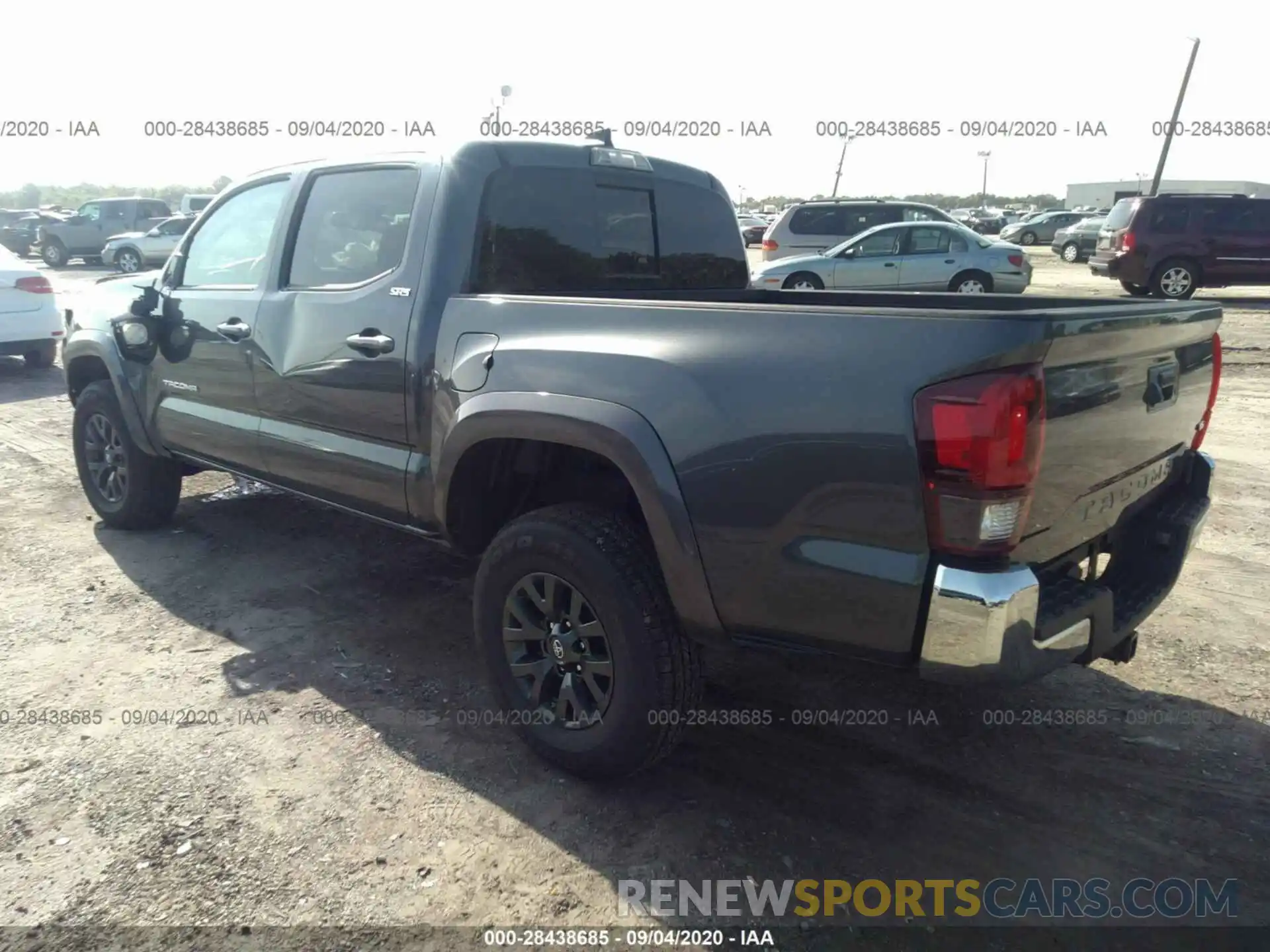 3 Photograph of a damaged car 3TMAZ5CN0LM134037 TOYOTA TACOMA 2WD 2020