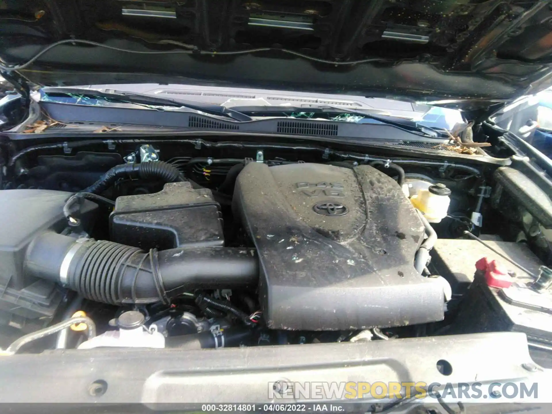 10 Photograph of a damaged car 3TMAZ5CN0LM136662 TOYOTA TACOMA 2WD 2020