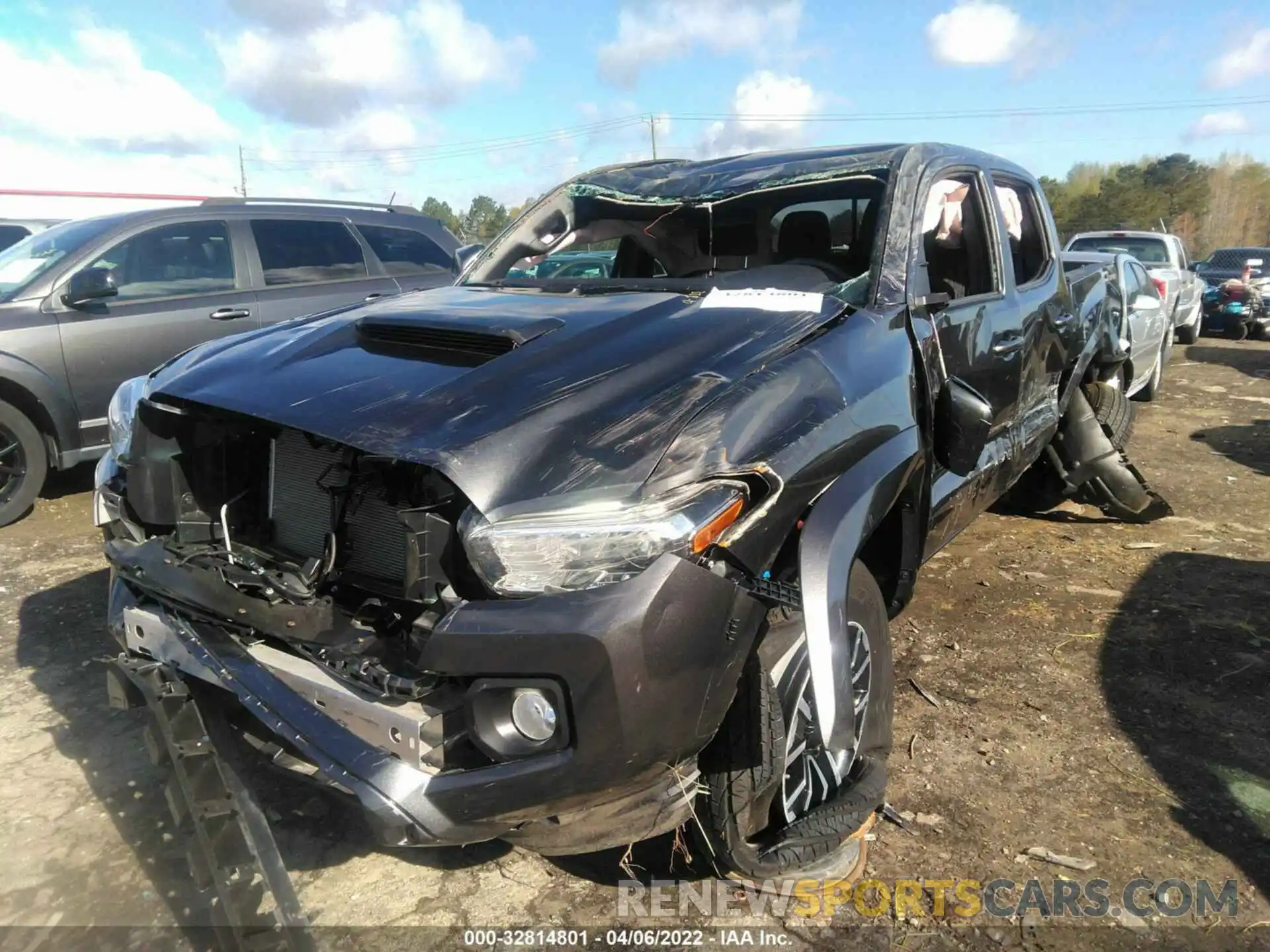 6 Photograph of a damaged car 3TMAZ5CN0LM136662 TOYOTA TACOMA 2WD 2020