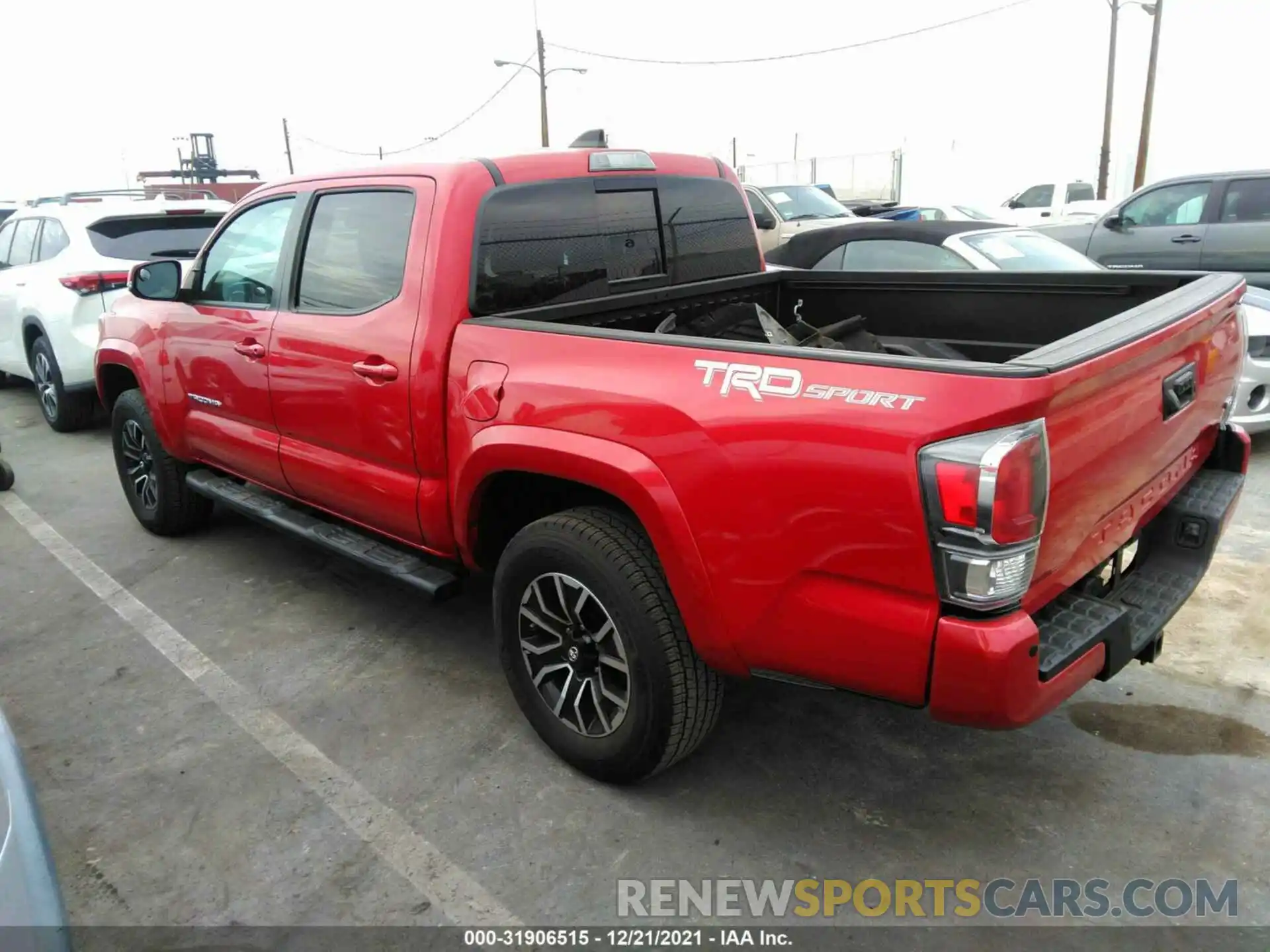 3 Photograph of a damaged car 3TMAZ5CN1LM115013 TOYOTA TACOMA 2WD 2020