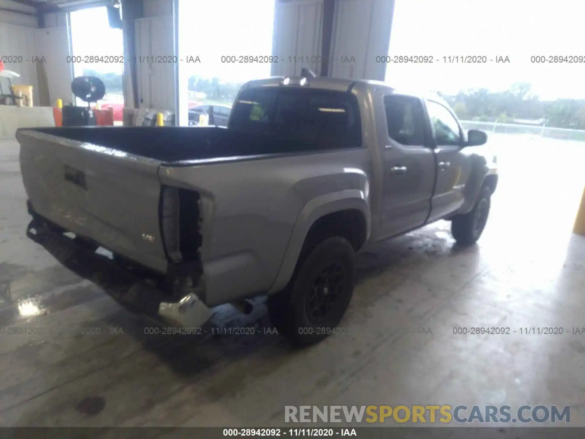 4 Photograph of a damaged car 3TMAZ5CN1LM118090 TOYOTA TACOMA 2WD 2020