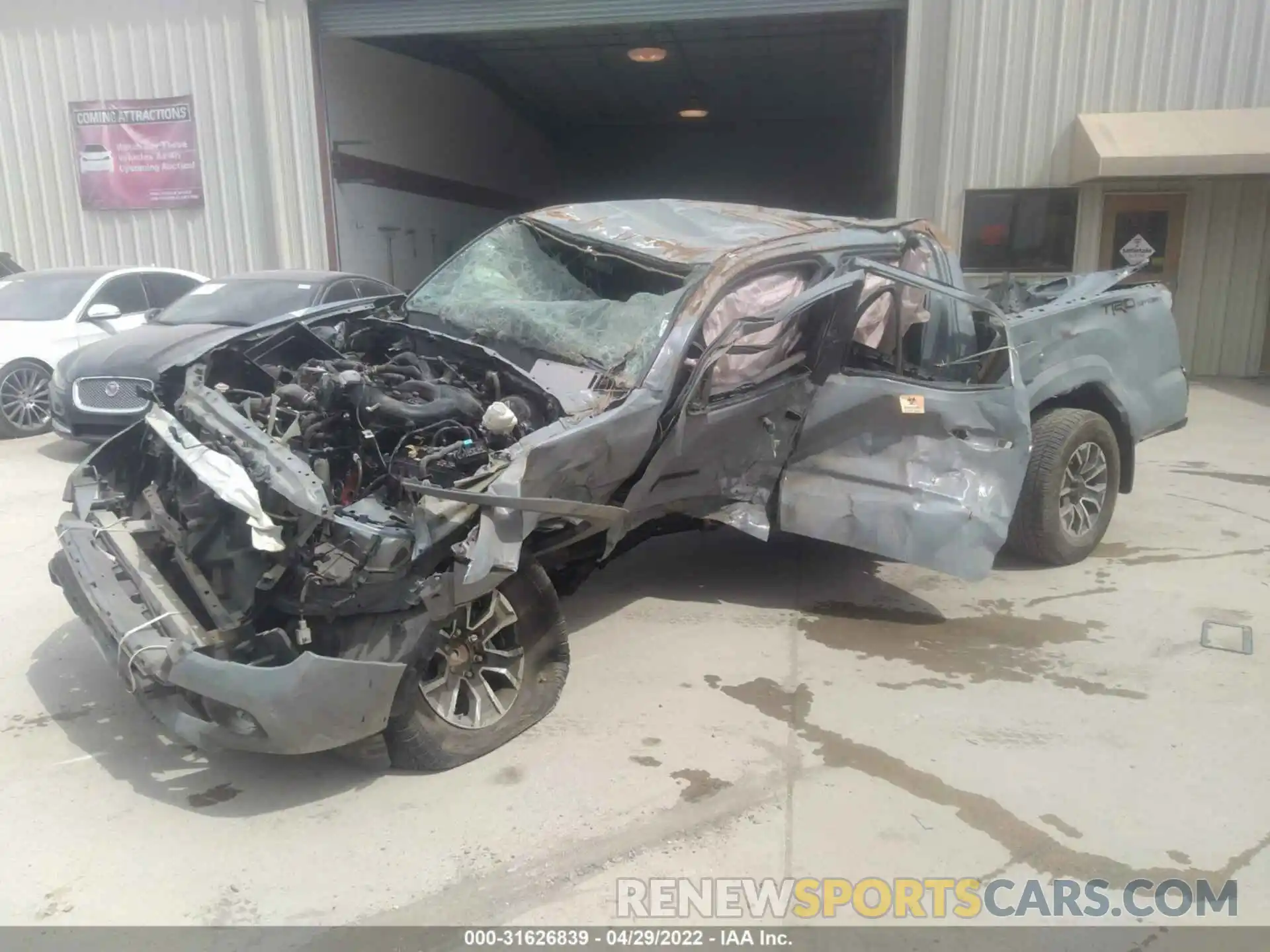 2 Photograph of a damaged car 3TMAZ5CN1LM122513 TOYOTA TACOMA 2WD 2020