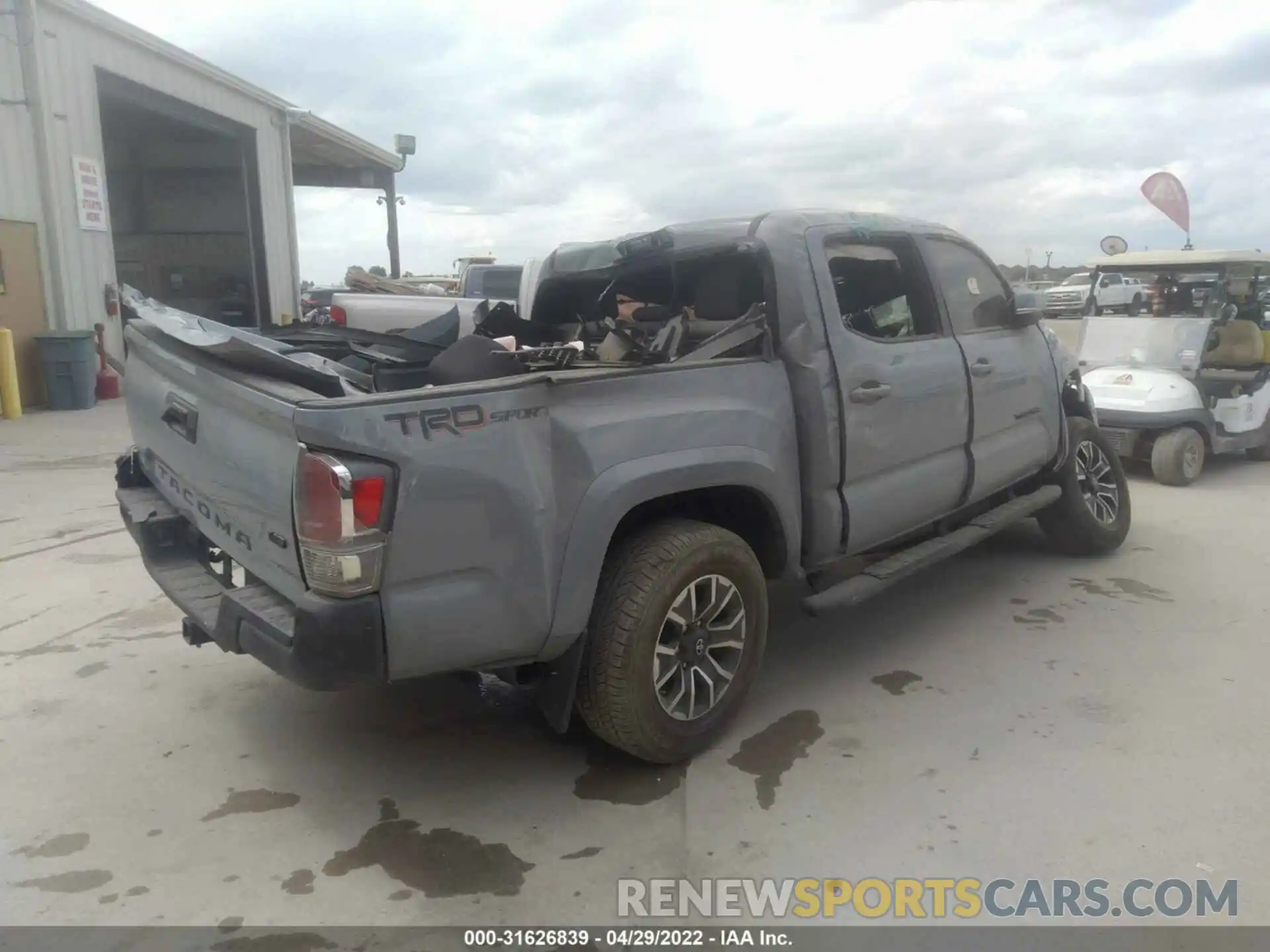 4 Photograph of a damaged car 3TMAZ5CN1LM122513 TOYOTA TACOMA 2WD 2020