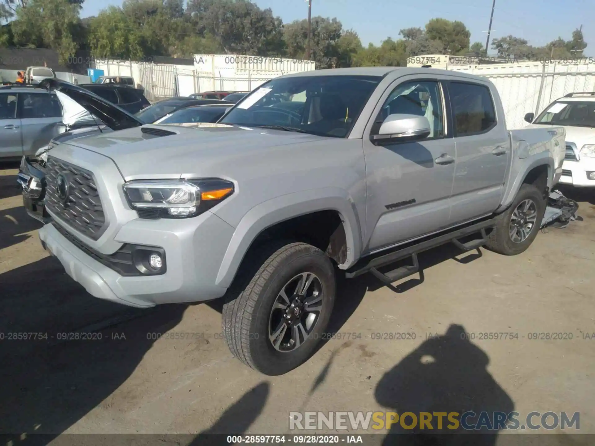 2 Photograph of a damaged car 3TMAZ5CN1LM127582 TOYOTA TACOMA 2WD 2020