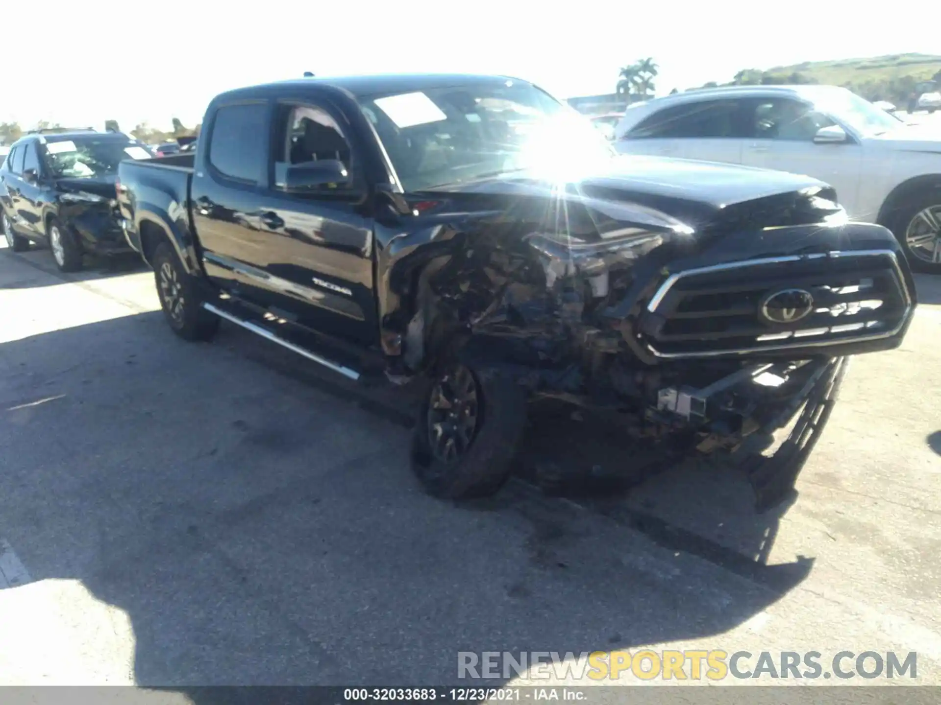 1 Photograph of a damaged car 3TMAZ5CN1LM128361 TOYOTA TACOMA 2WD 2020