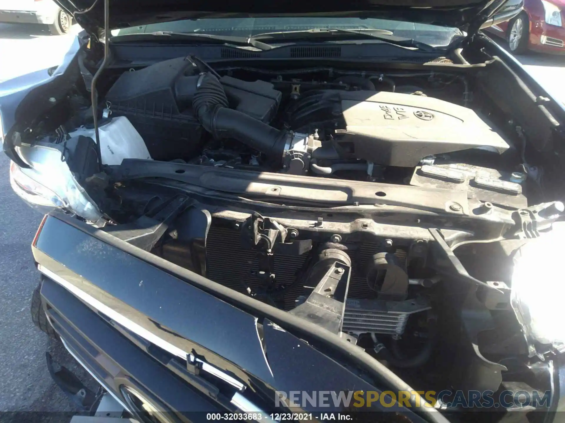 10 Photograph of a damaged car 3TMAZ5CN1LM128361 TOYOTA TACOMA 2WD 2020