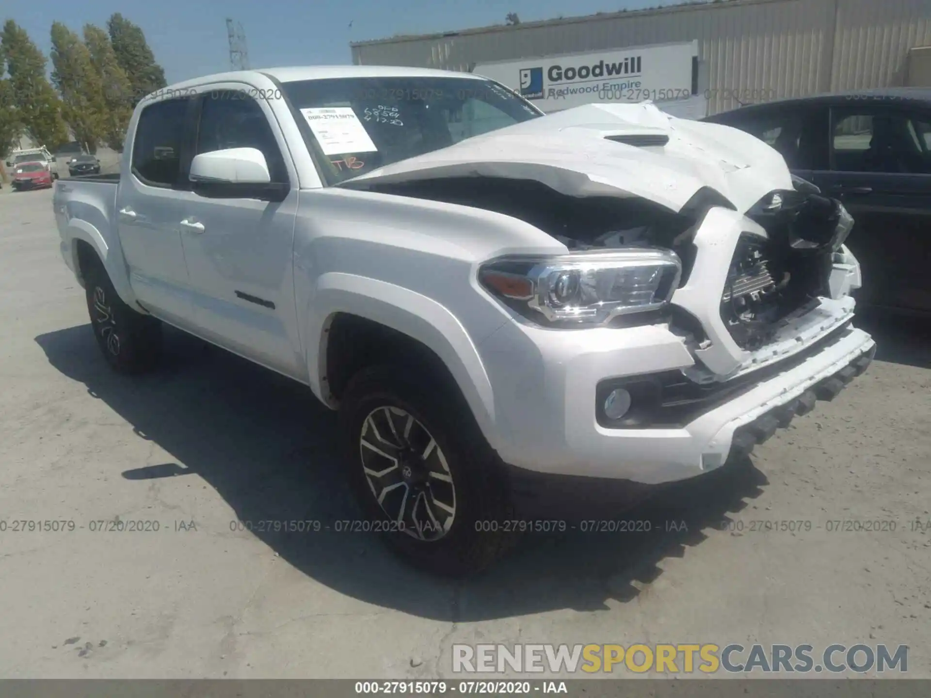 1 Photograph of a damaged car 3TMAZ5CN1LM128764 TOYOTA TACOMA 2WD 2020