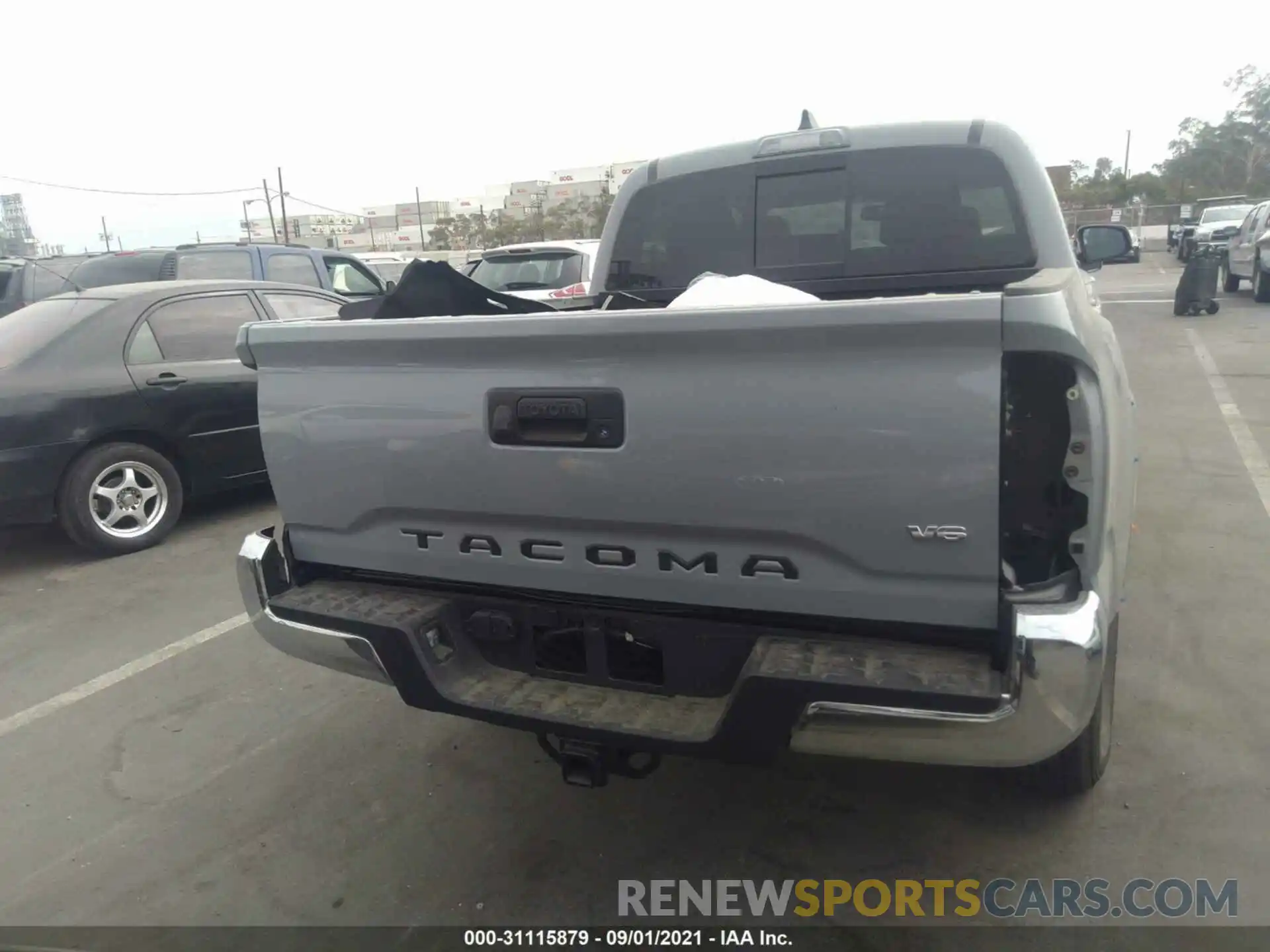 6 Photograph of a damaged car 3TMAZ5CN1LM135844 TOYOTA TACOMA 2WD 2020