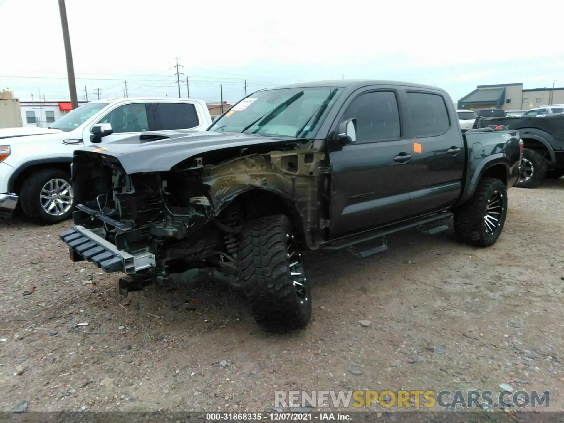 2 Photograph of a damaged car 3TMAZ5CN2LM119796 TOYOTA TACOMA 2WD 2020