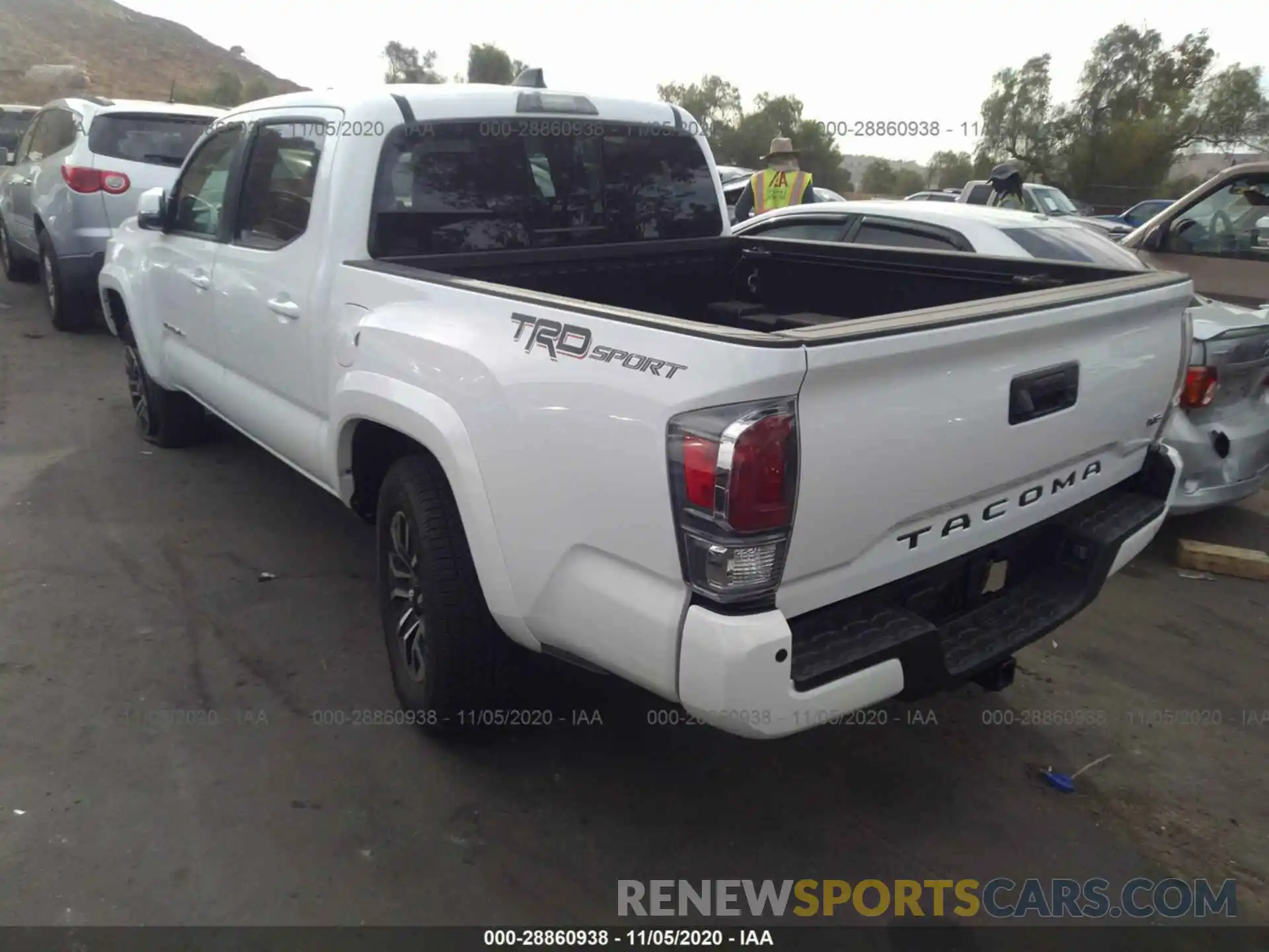 3 Photograph of a damaged car 3TMAZ5CN2LM124500 TOYOTA TACOMA 2WD 2020