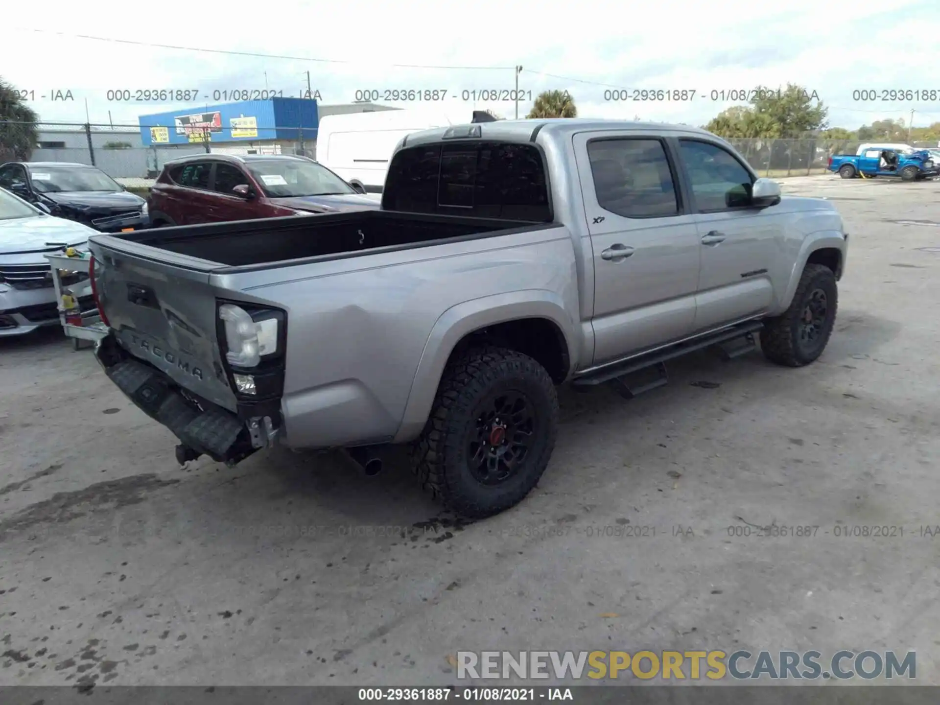 4 Photograph of a damaged car 3TMAZ5CN2LM124934 TOYOTA TACOMA 2WD 2020