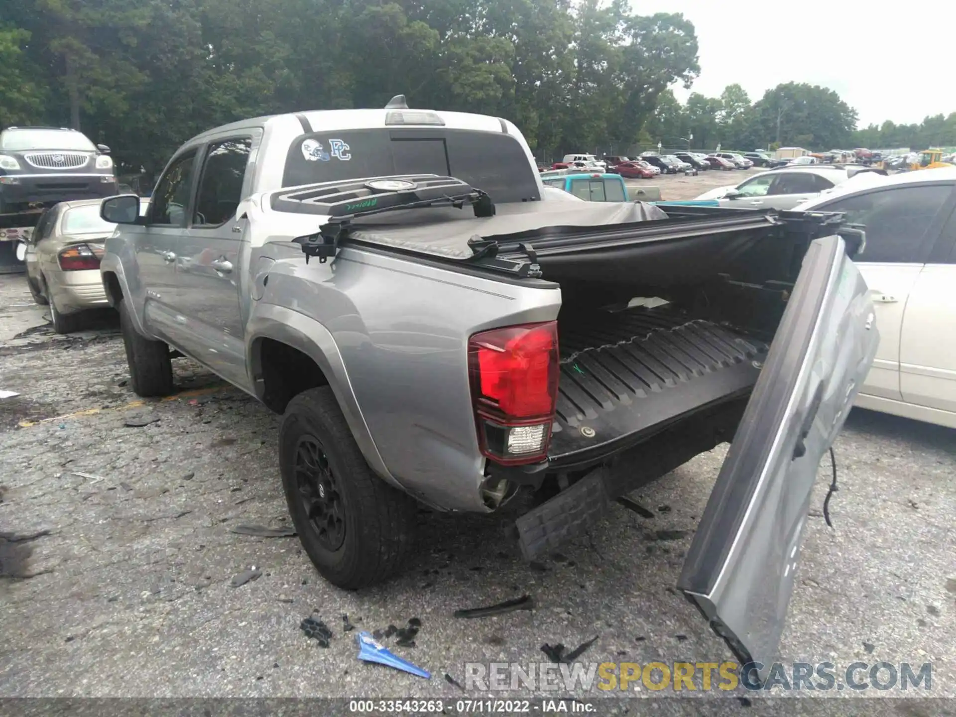 3 Photograph of a damaged car 3TMAZ5CN3LM128216 TOYOTA TACOMA 2WD 2020