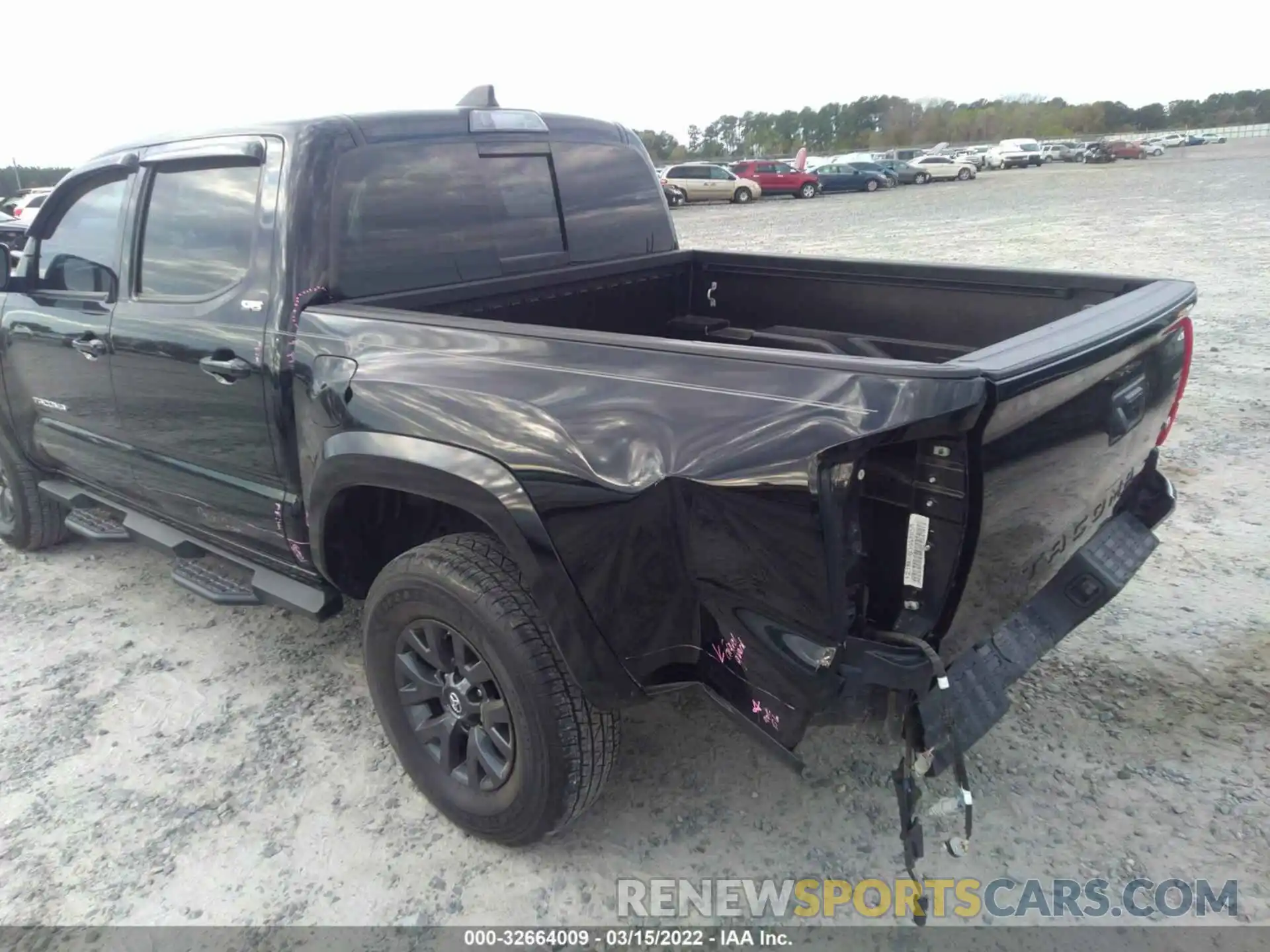 6 Photograph of a damaged car 3TMAZ5CN3LM131231 TOYOTA TACOMA 2WD 2020