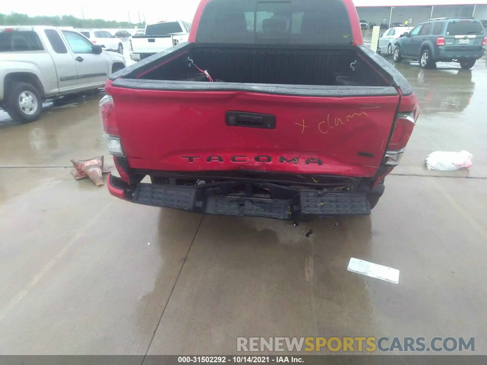 6 Photograph of a damaged car 3TMAZ5CN3LM134209 TOYOTA TACOMA 2WD 2020