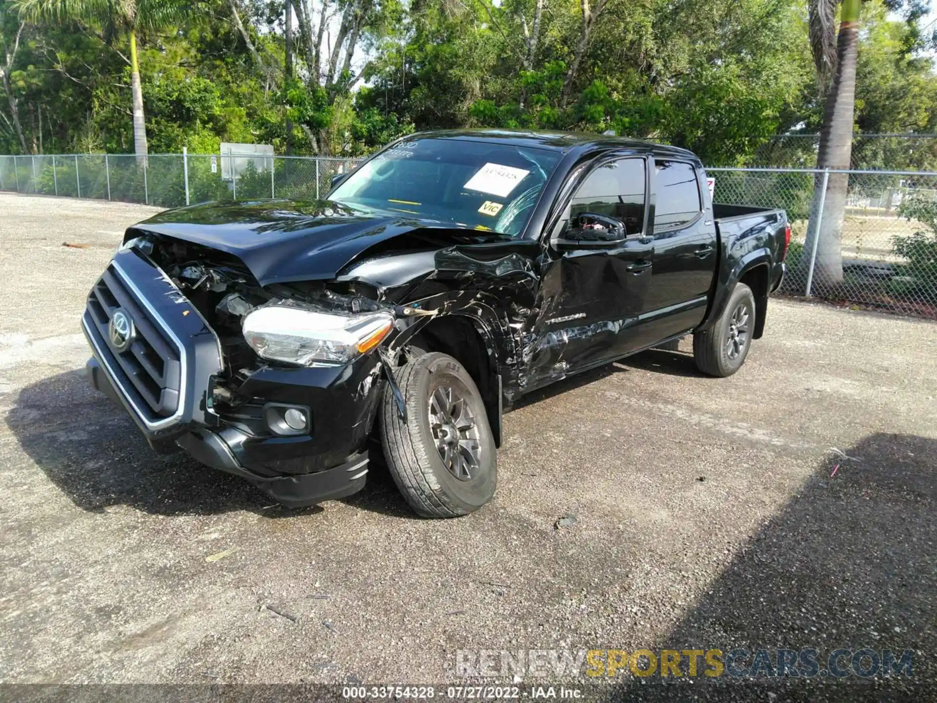 2 Photograph of a damaged car 3TMAZ5CN4LM116124 TOYOTA TACOMA 2WD 2020