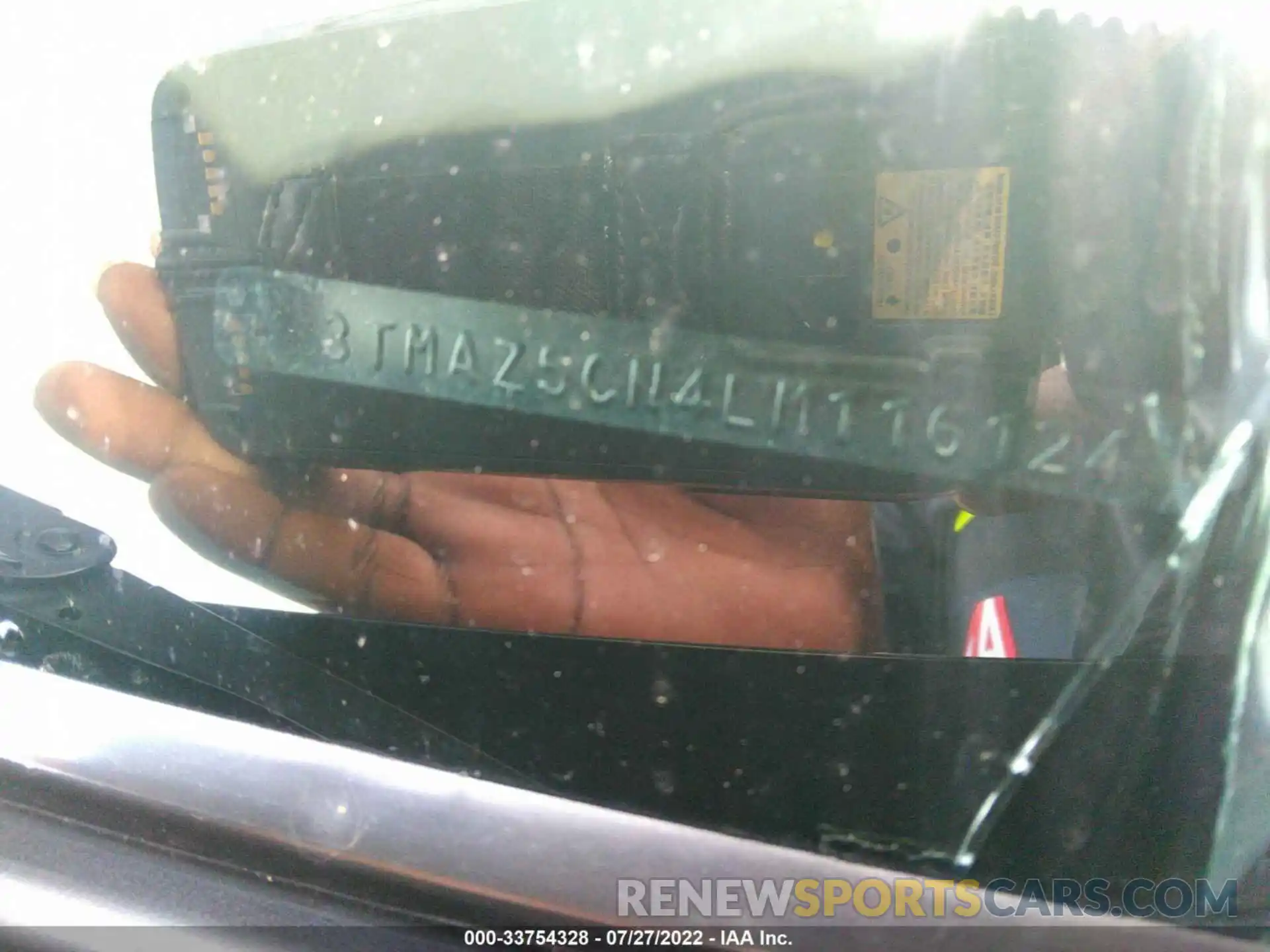 9 Photograph of a damaged car 3TMAZ5CN4LM116124 TOYOTA TACOMA 2WD 2020