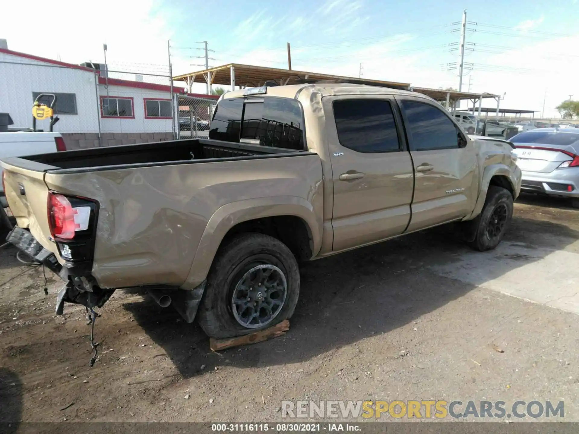 4 Фотография поврежденного автомобиля 3TMAZ5CN4LM117497 TOYOTA TACOMA 2WD 2020