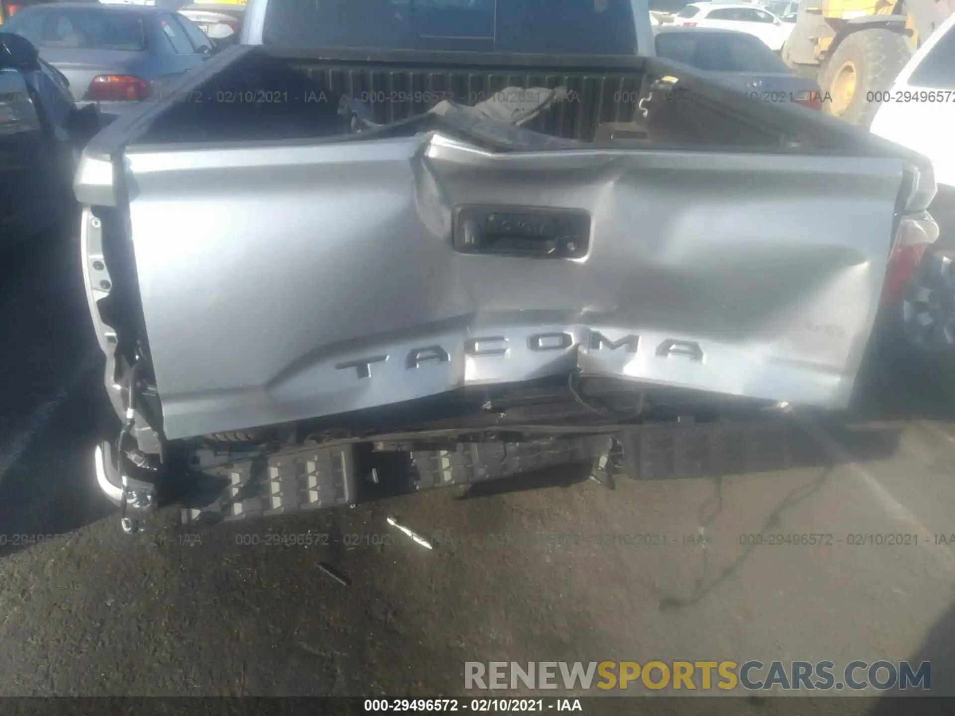 6 Photograph of a damaged car 3TMAZ5CN4LM118570 TOYOTA TACOMA 2WD 2020