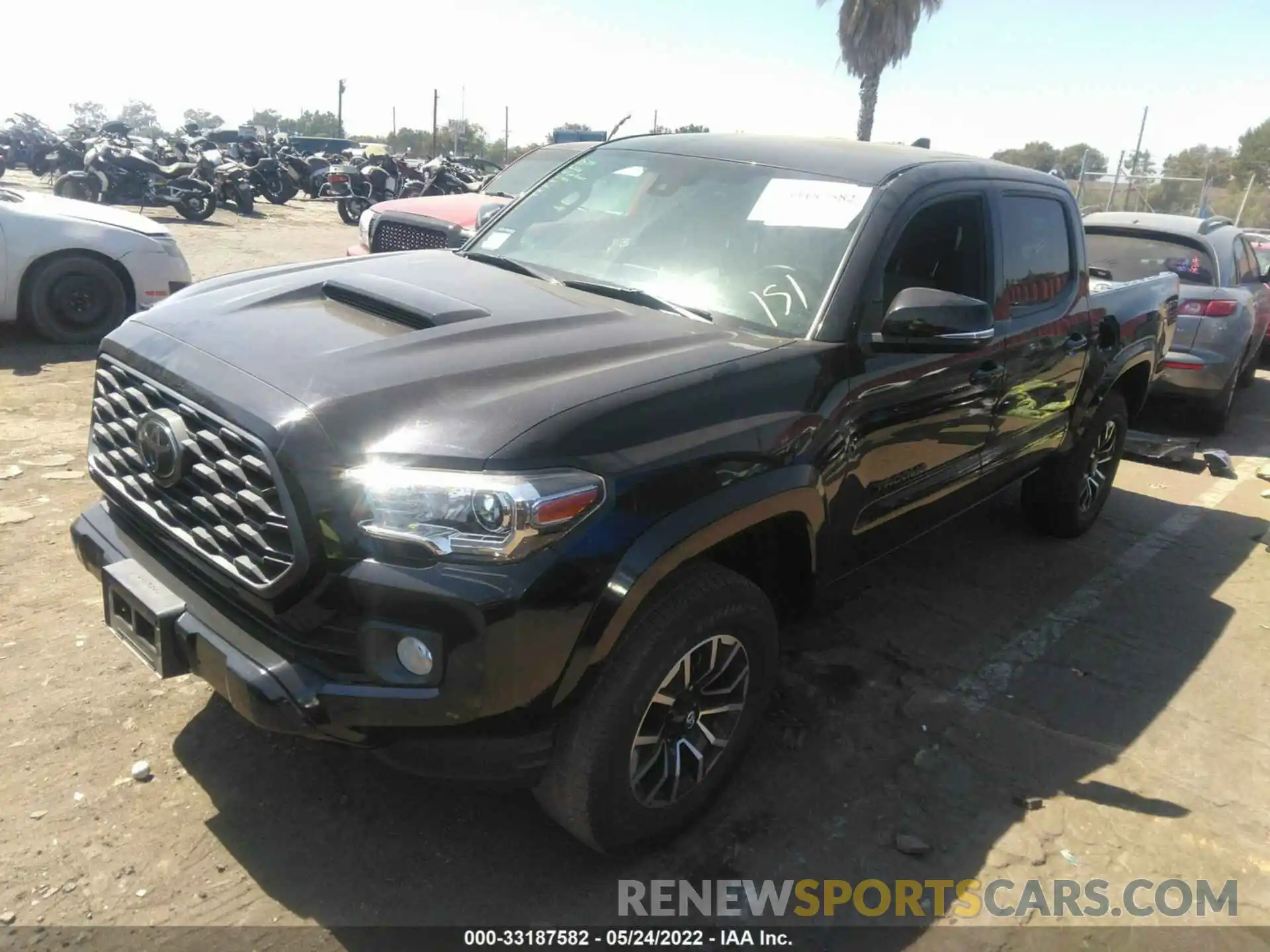 2 Photograph of a damaged car 3TMAZ5CN4LM124319 TOYOTA TACOMA 2WD 2020