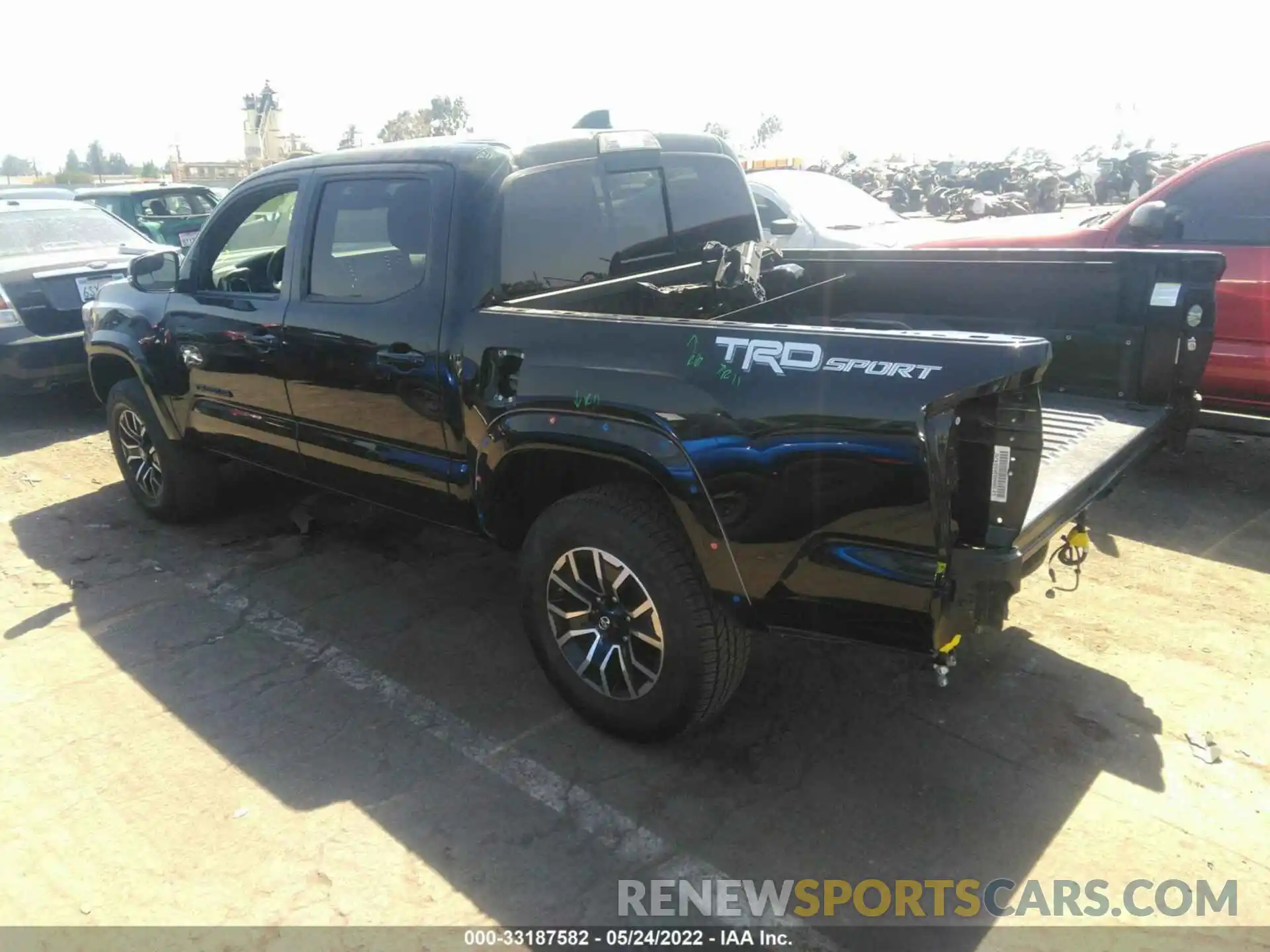 3 Photograph of a damaged car 3TMAZ5CN4LM124319 TOYOTA TACOMA 2WD 2020