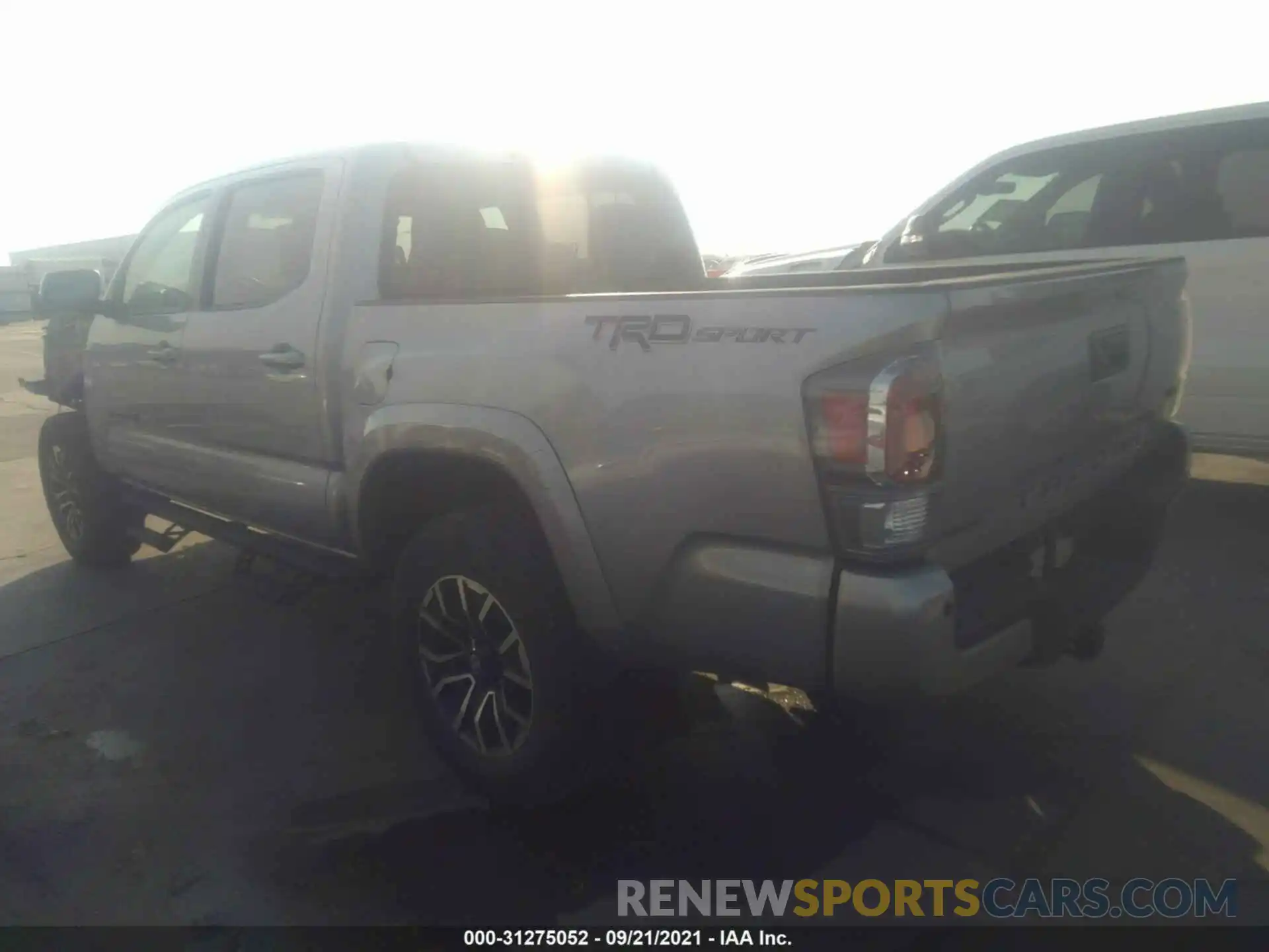 3 Photograph of a damaged car 3TMAZ5CN5LM118965 TOYOTA TACOMA 2WD 2020