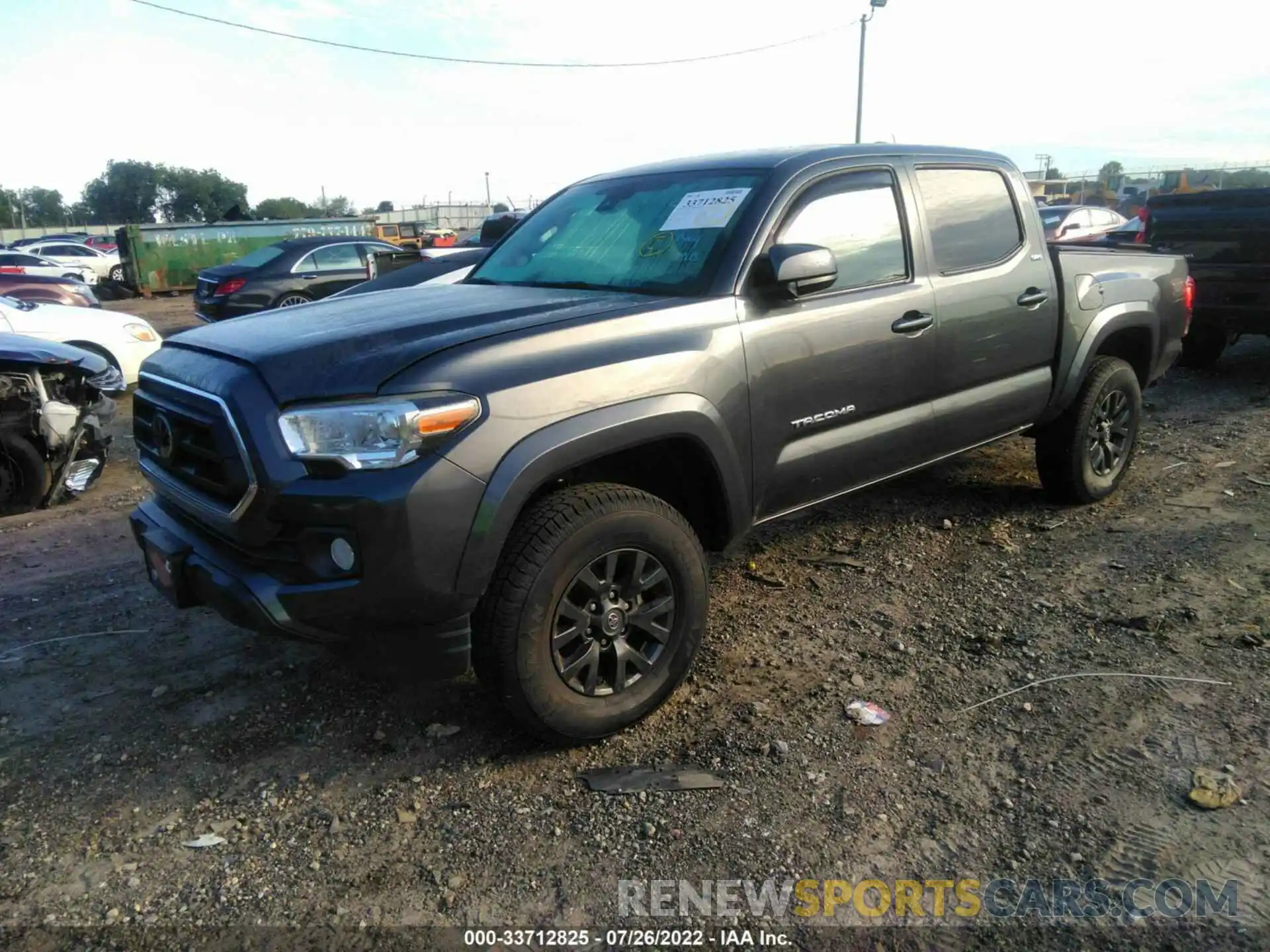 2 Photograph of a damaged car 3TMAZ5CN5LM120358 TOYOTA TACOMA 2WD 2020