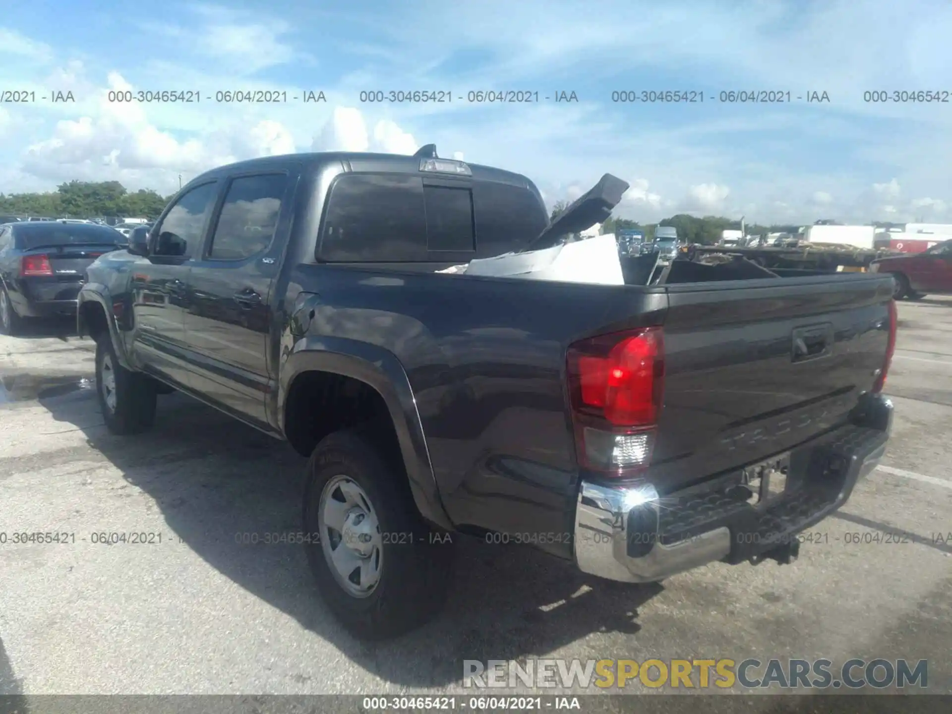 3 Photograph of a damaged car 3TMAZ5CN5LM122255 TOYOTA TACOMA 2WD 2020