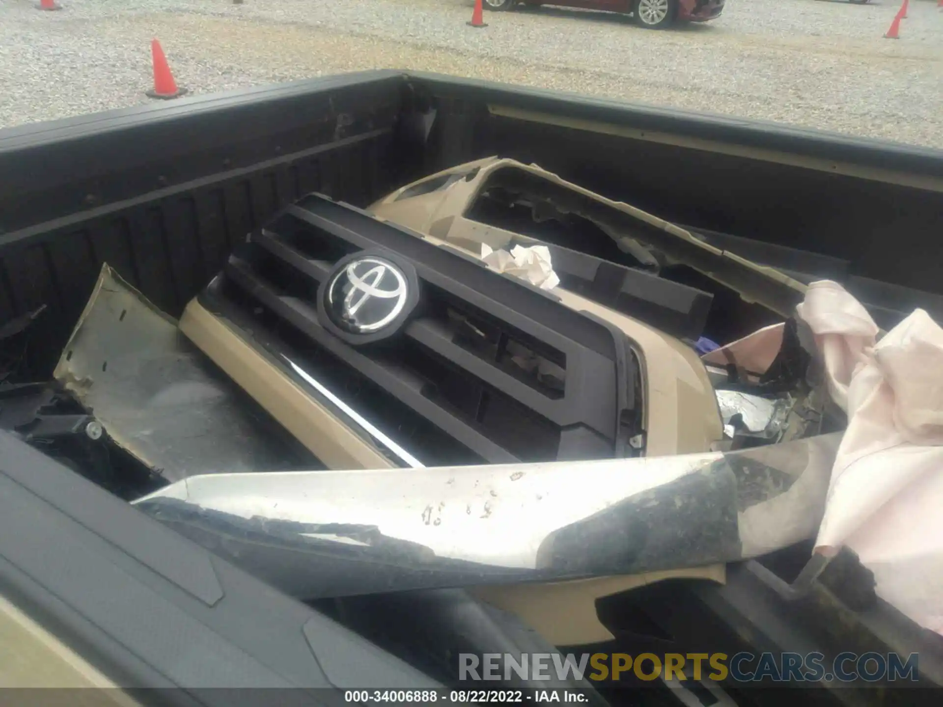 12 Photograph of a damaged car 3TMAZ5CN5LM130744 TOYOTA TACOMA 2WD 2020