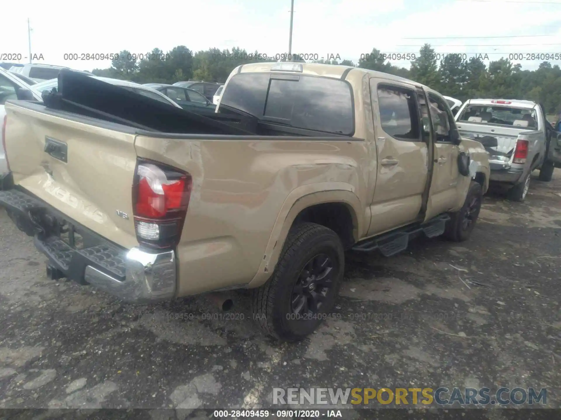 4 Фотография поврежденного автомобиля 3TMAZ5CN5LM133319 TOYOTA TACOMA 2WD 2020