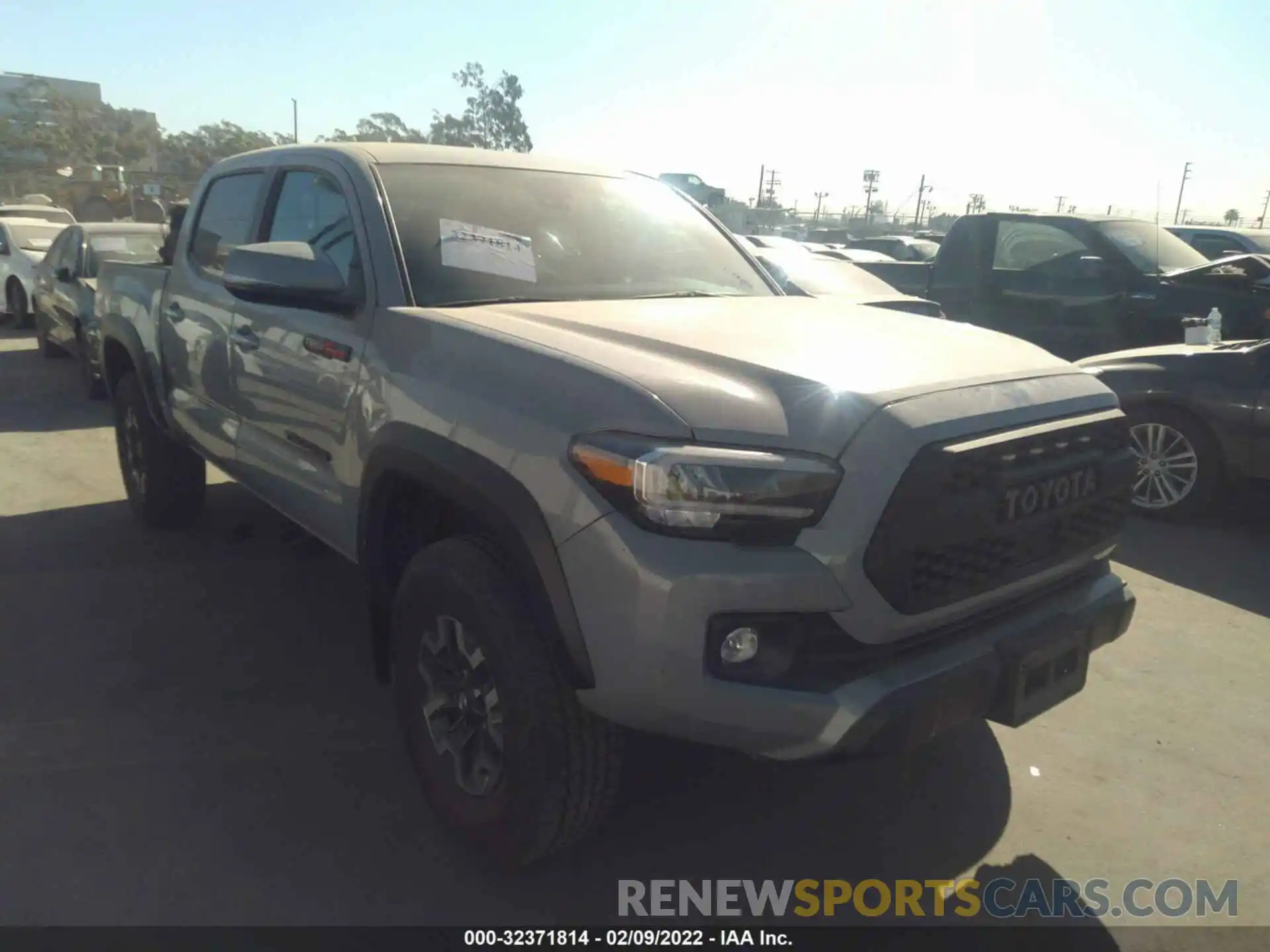 1 Photograph of a damaged car 3TMAZ5CN5LM134700 TOYOTA TACOMA 2WD 2020