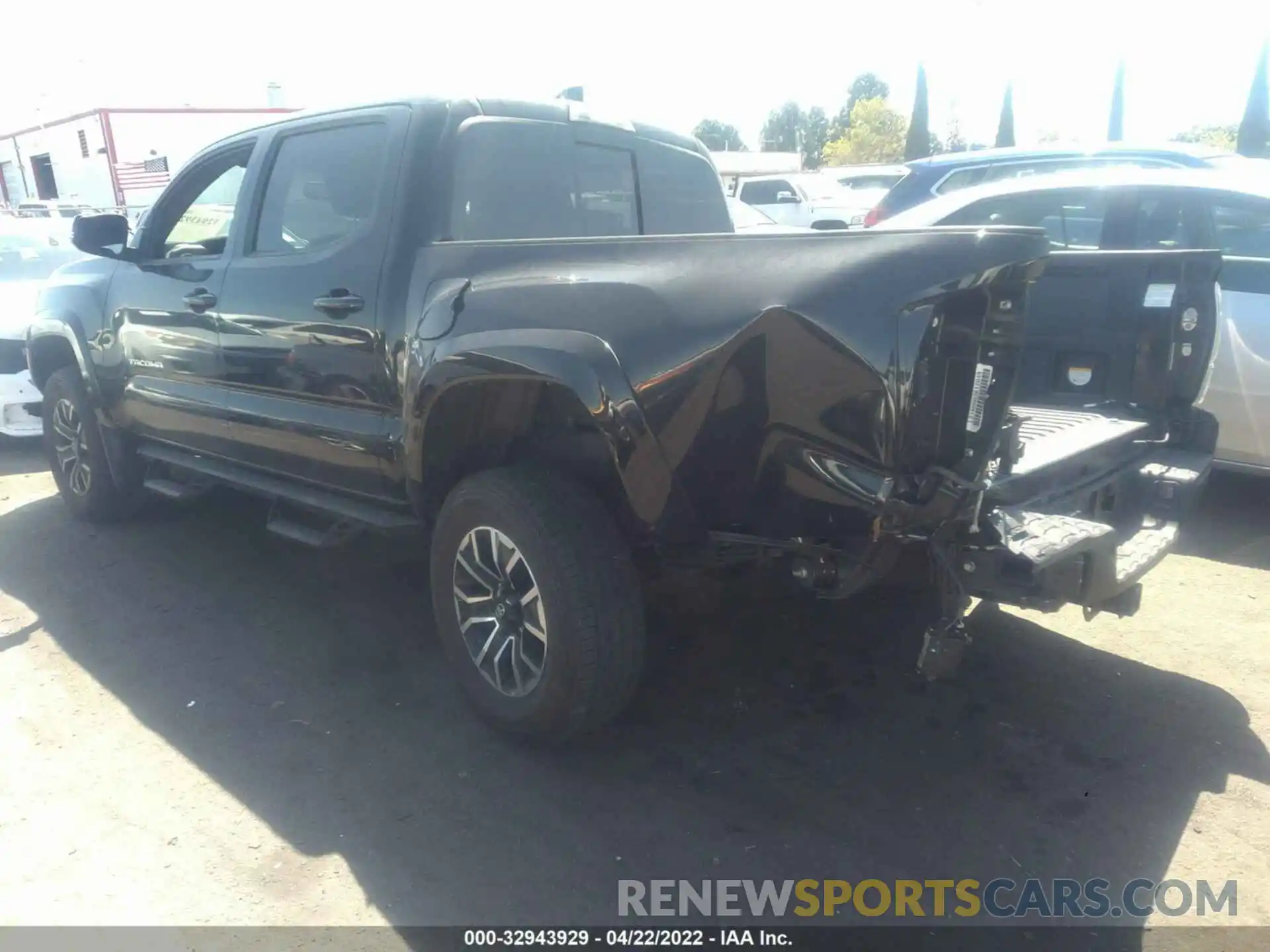 3 Photograph of a damaged car 3TMAZ5CN6LM114908 TOYOTA TACOMA 2WD 2020