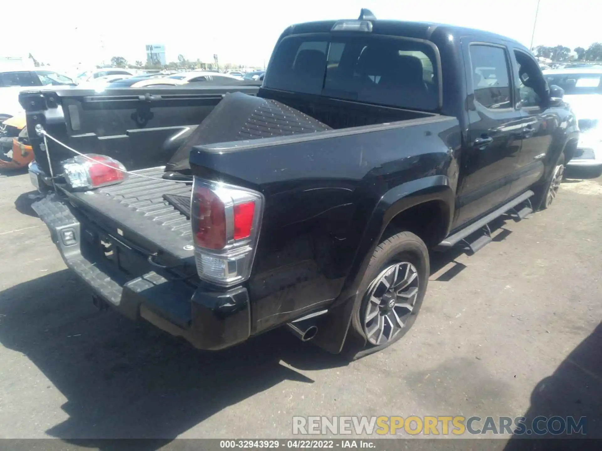 4 Photograph of a damaged car 3TMAZ5CN6LM114908 TOYOTA TACOMA 2WD 2020