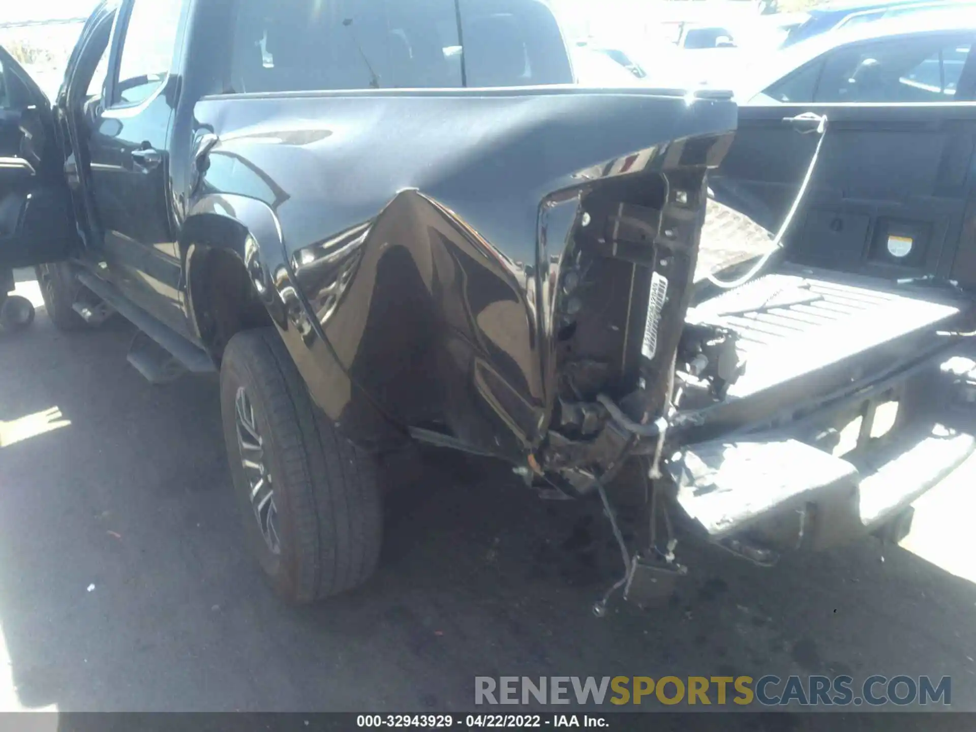 6 Photograph of a damaged car 3TMAZ5CN6LM114908 TOYOTA TACOMA 2WD 2020