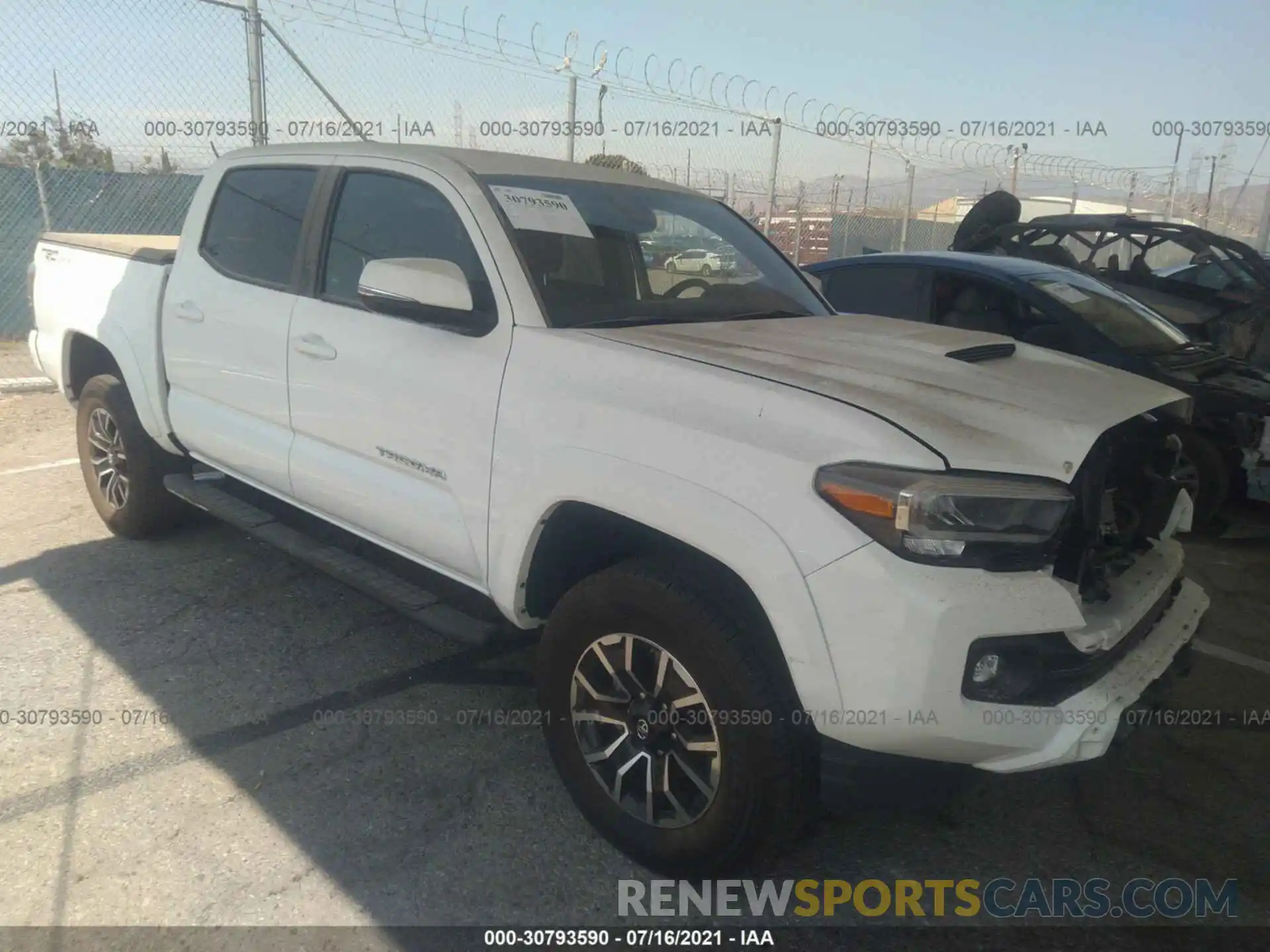 1 Photograph of a damaged car 3TMAZ5CN6LM121759 TOYOTA TACOMA 2WD 2020