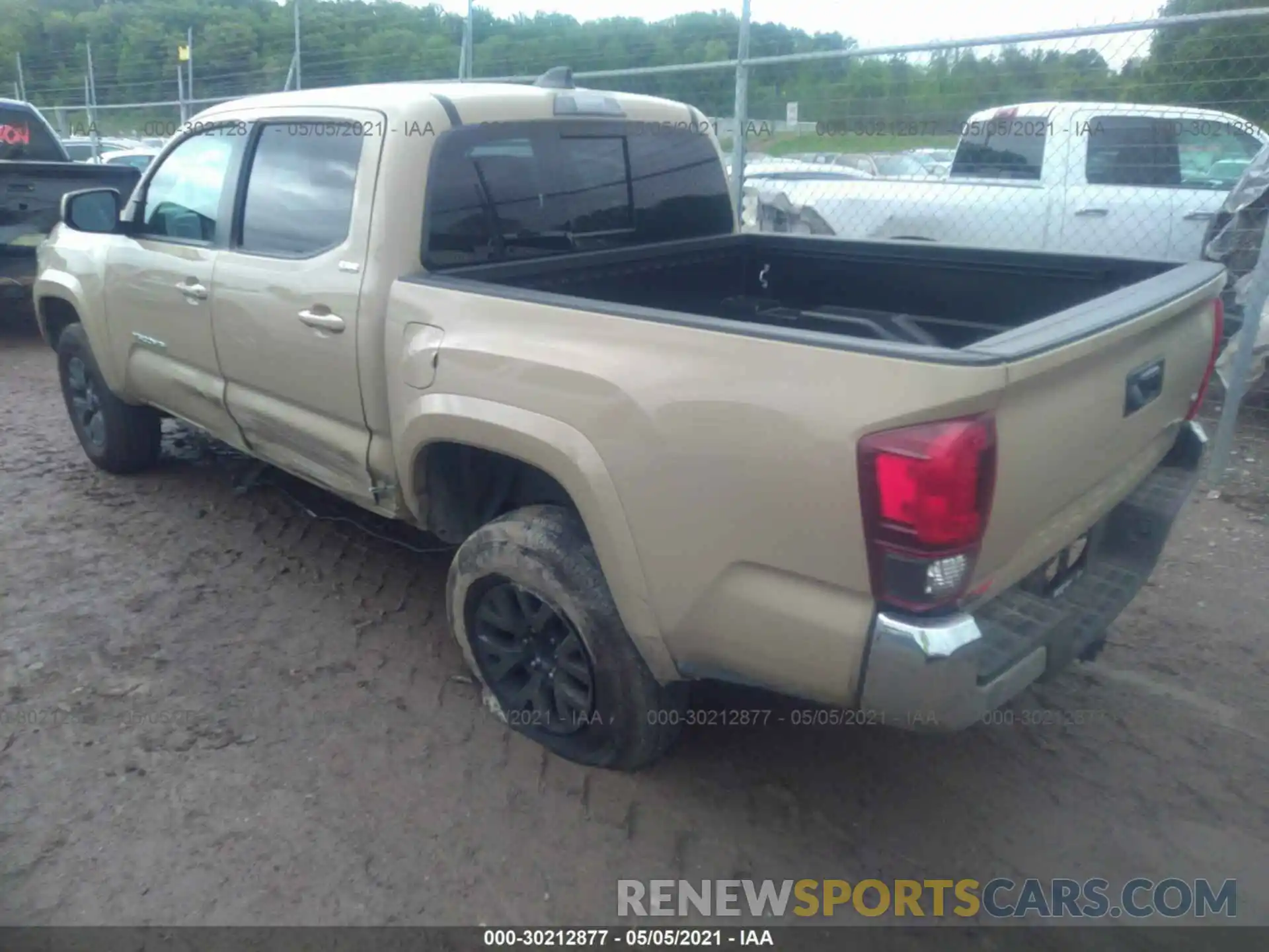 3 Photograph of a damaged car 3TMAZ5CN6LM125178 TOYOTA TACOMA 2WD 2020