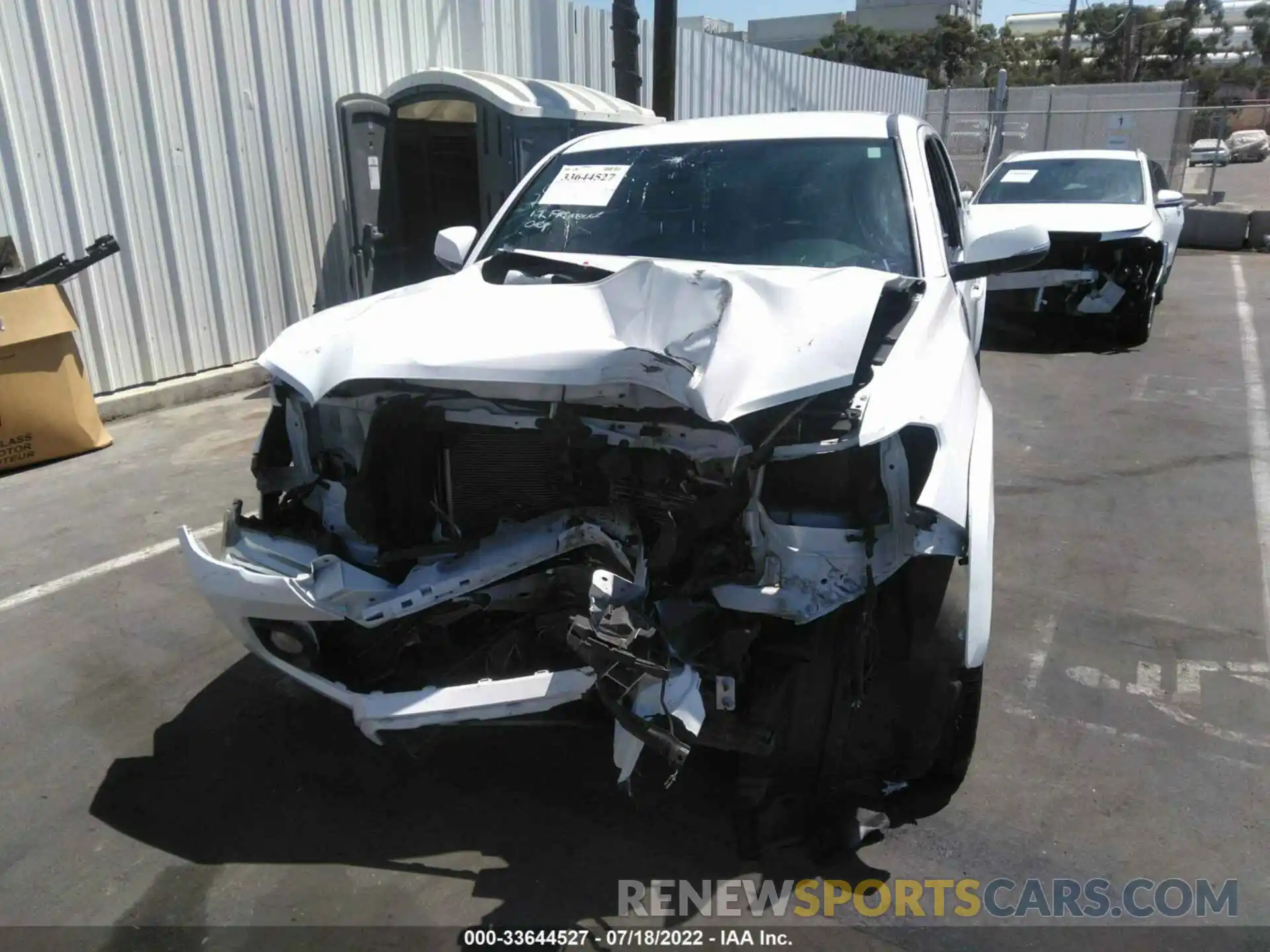 6 Photograph of a damaged car 3TMAZ5CN6LM125469 TOYOTA TACOMA 2WD 2020