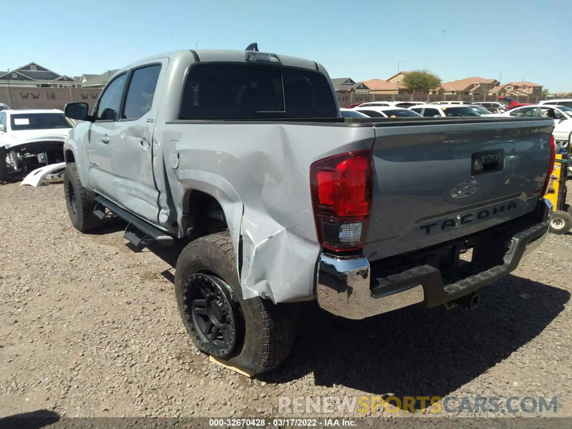 3 Photograph of a damaged car 3TMAZ5CN6LM130347 TOYOTA TACOMA 2WD 2020