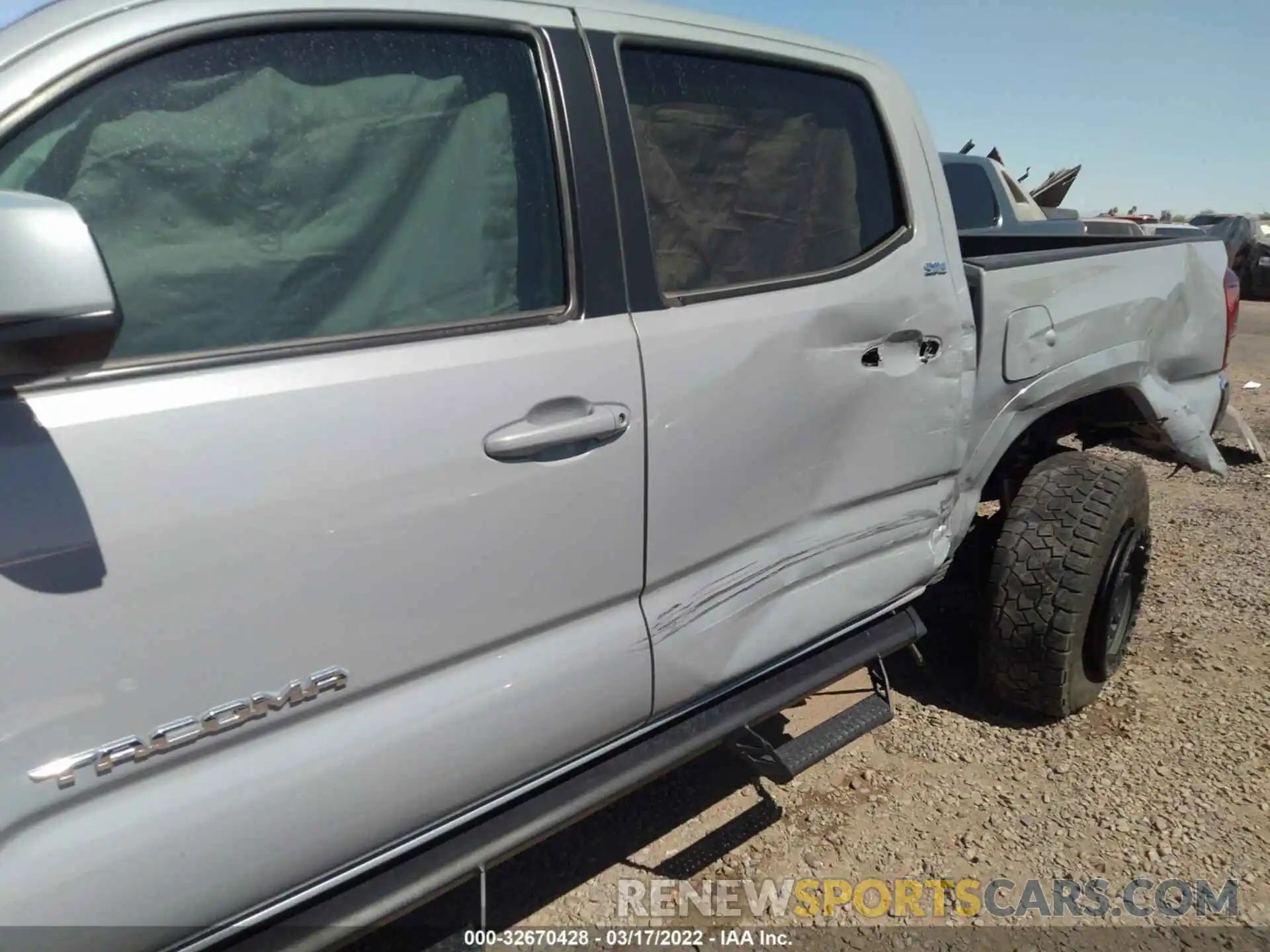 6 Photograph of a damaged car 3TMAZ5CN6LM130347 TOYOTA TACOMA 2WD 2020