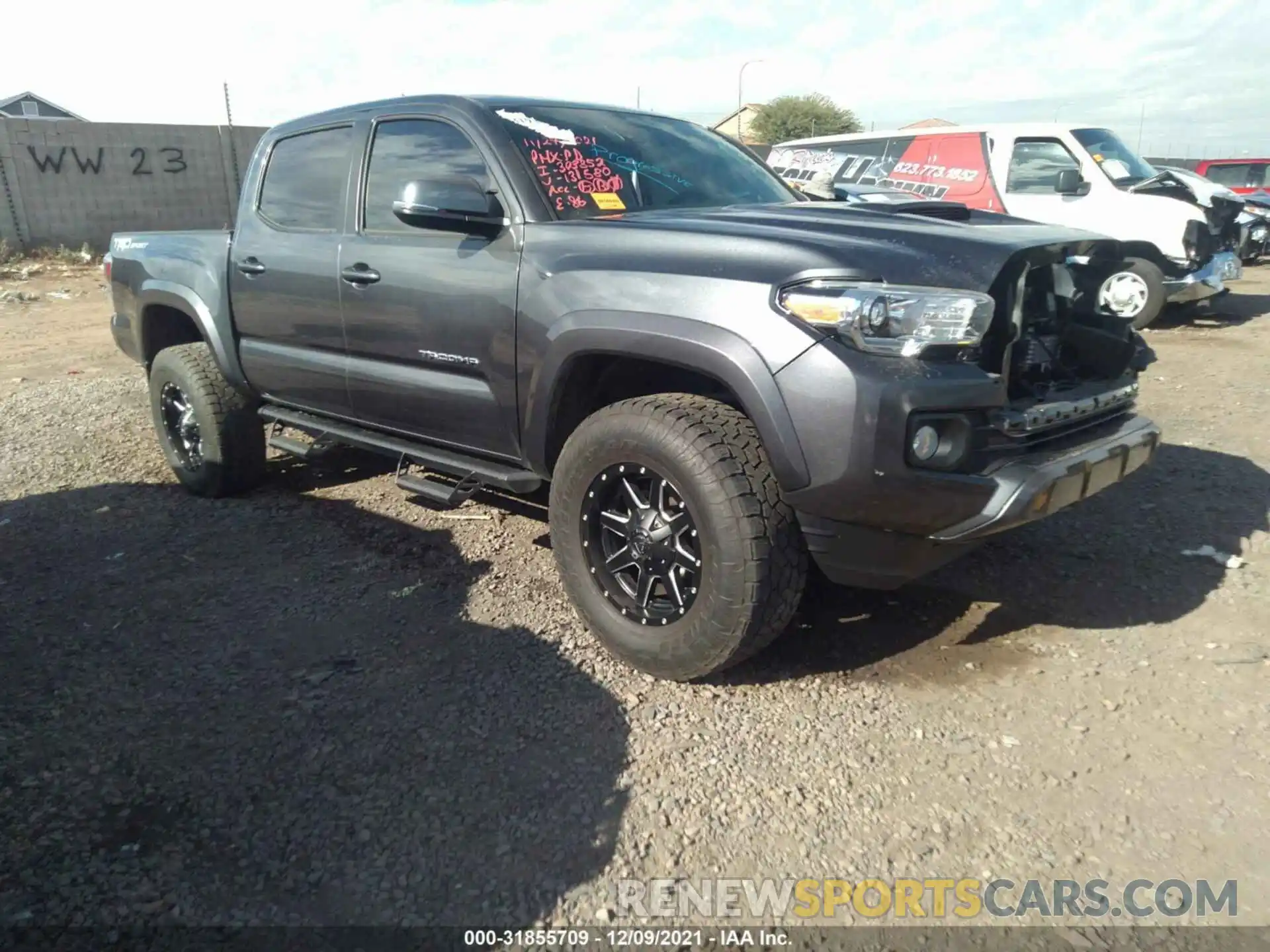 1 Photograph of a damaged car 3TMAZ5CN6LM131580 TOYOTA TACOMA 2WD 2020